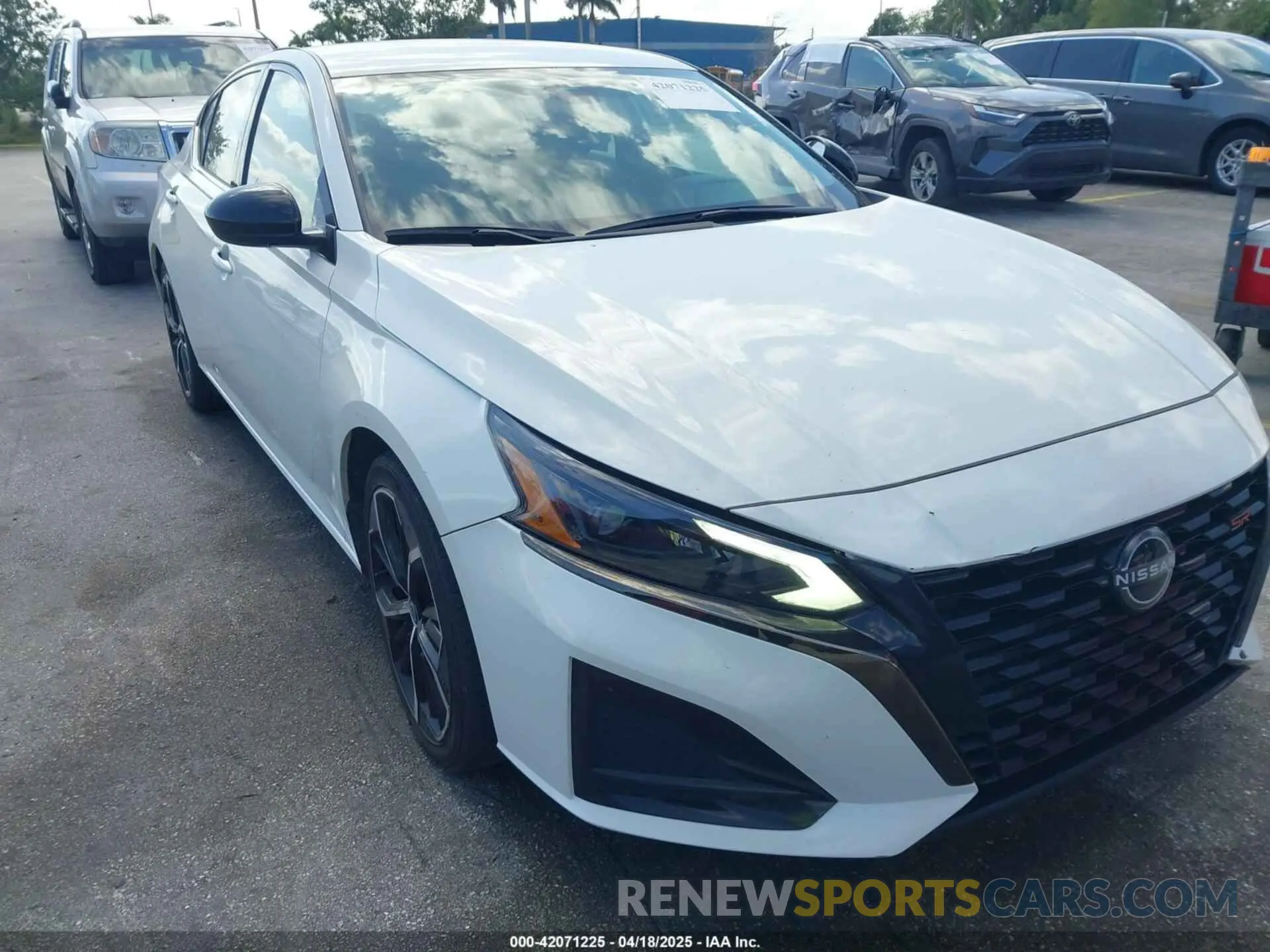 6 fotografías del automóvil dañado 1N4BL4CV5PN346367 NISSAN ALTIMA 2023