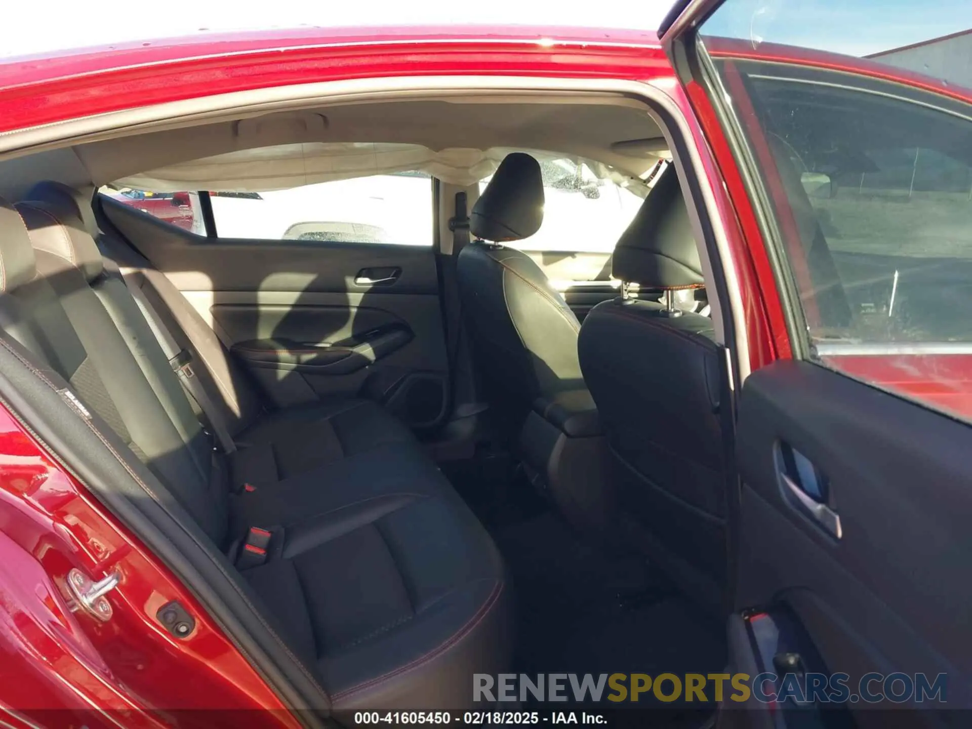 8 fotografías del automóvil dañado 1N4BL4CV6PN338536 NISSAN ALTIMA 2023