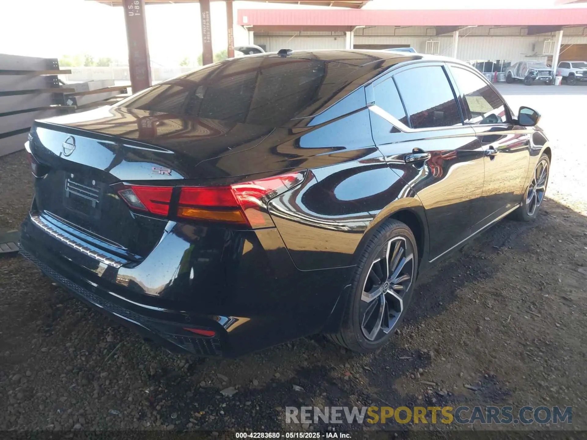 4 fotografías del automóvil dañado 1N4BL4CV6PN378602 NISSAN ALTIMA 2023