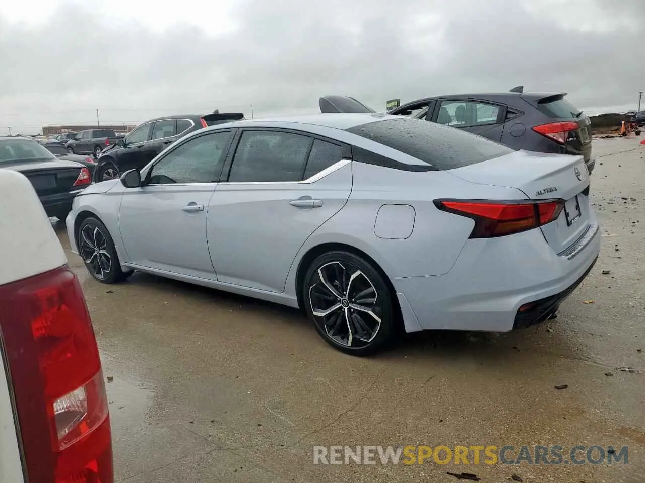 2 fotografías del automóvil dañado 1N4BL4CV6PN402025 NISSAN ALTIMA 2023