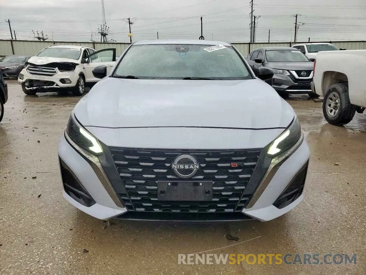 5 fotografías del automóvil dañado 1N4BL4CV6PN402025 NISSAN ALTIMA 2023