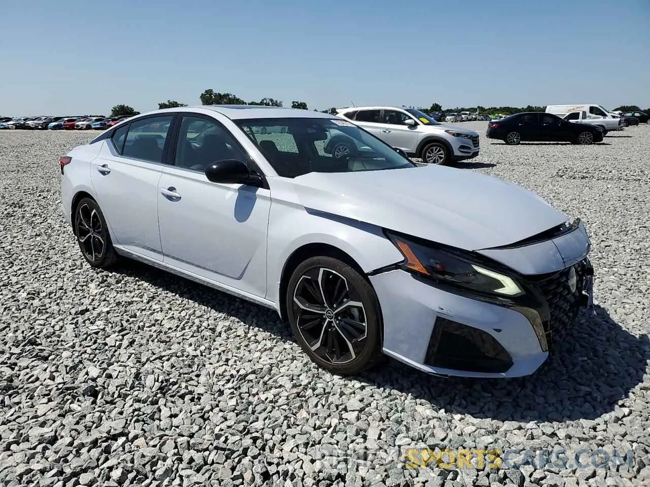 4 fotografías del automóvil dañado 1N4BL4CV7PN343115 NISSAN ALTIMA 2023