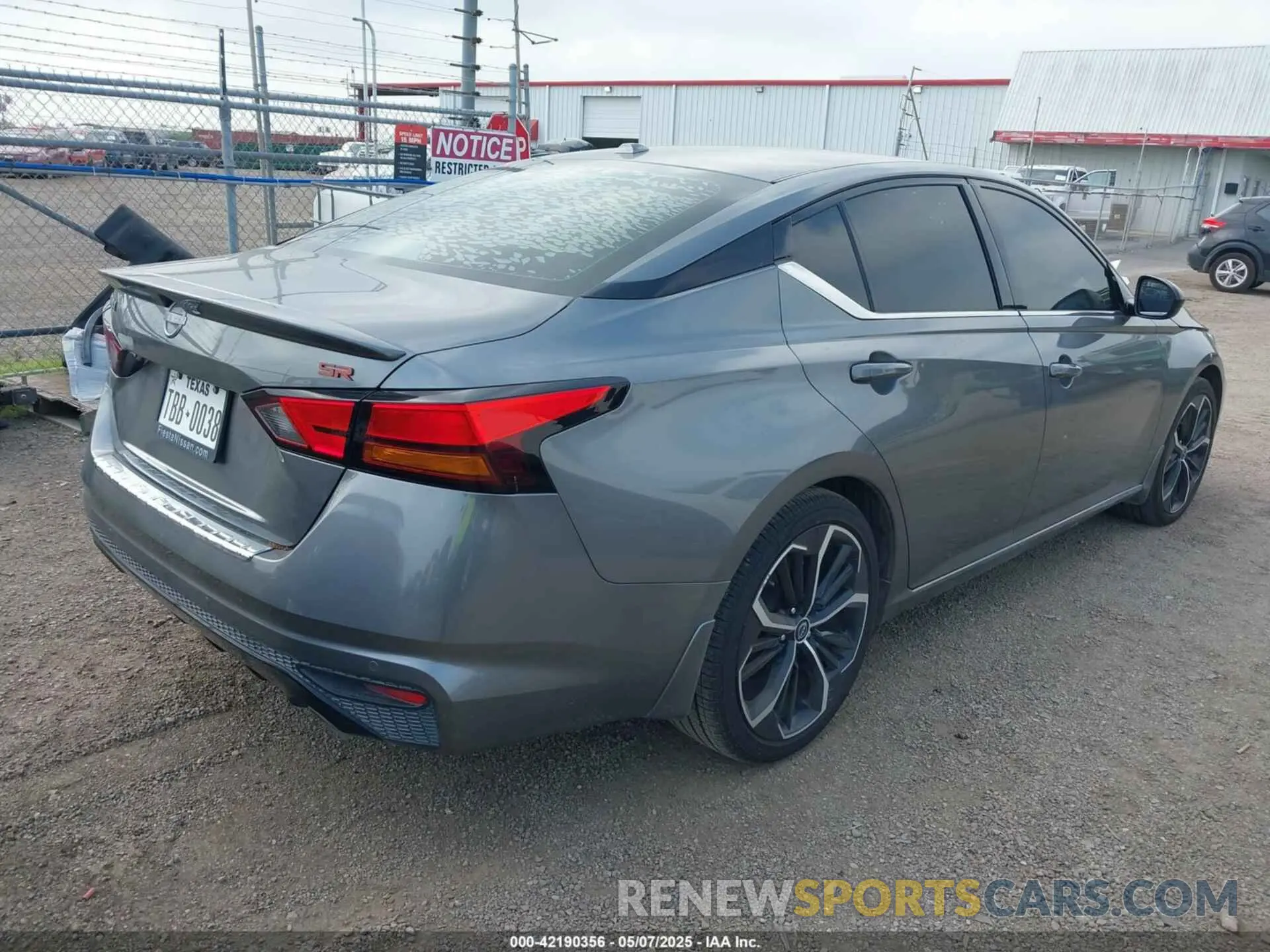 4 fotografías del automóvil dañado 1N4BL4CV7PN383694 NISSAN ALTIMA 2023