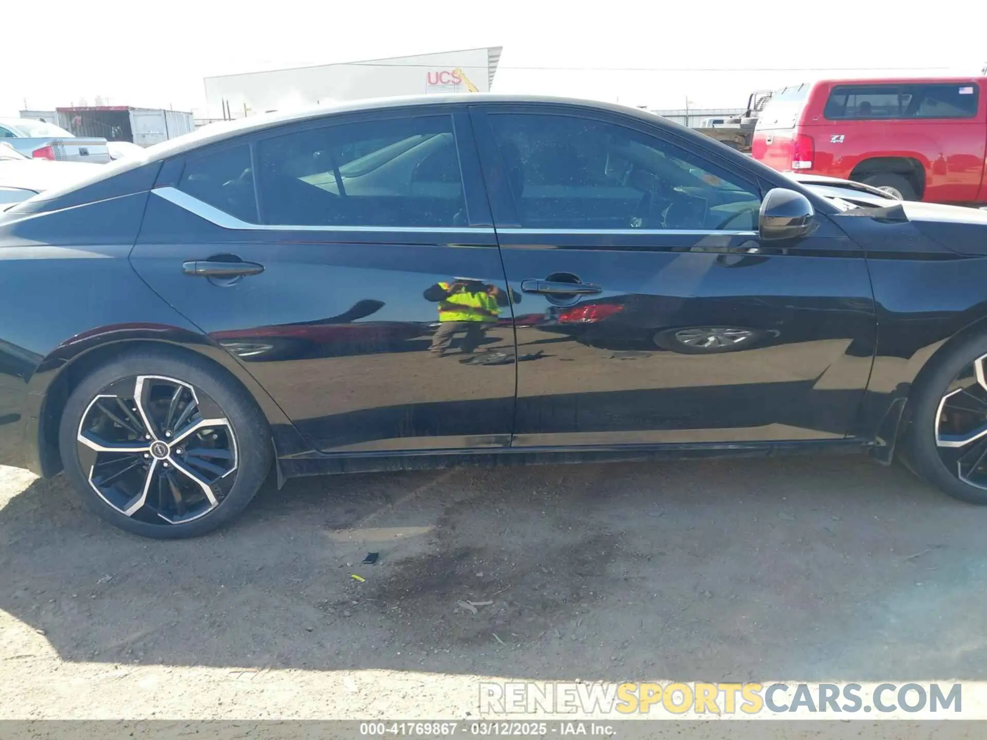 13 fotografías del automóvil dañado 1N4BL4CV8PN341728 NISSAN ALTIMA 2023