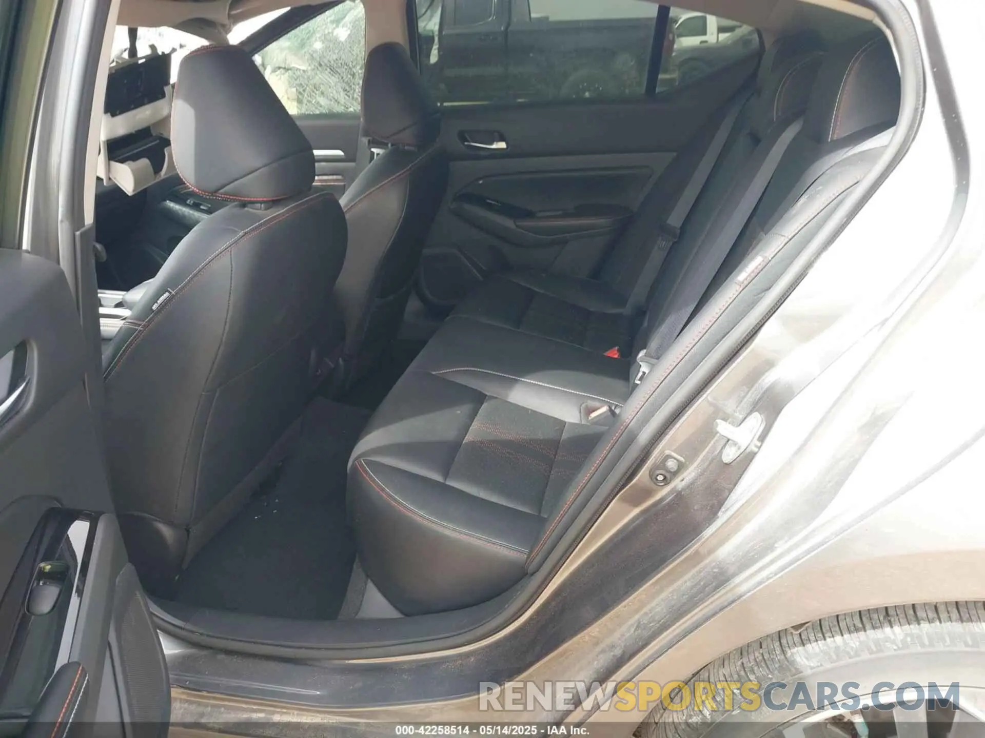 8 fotografías del automóvil dañado 1N4BL4CV8PN345021 NISSAN ALTIMA 2023