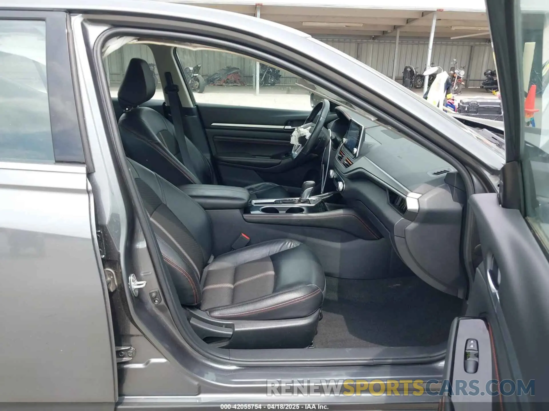 5 fotografías del automóvil dañado 1N4BL4CVXPN312554 NISSAN ALTIMA 2023