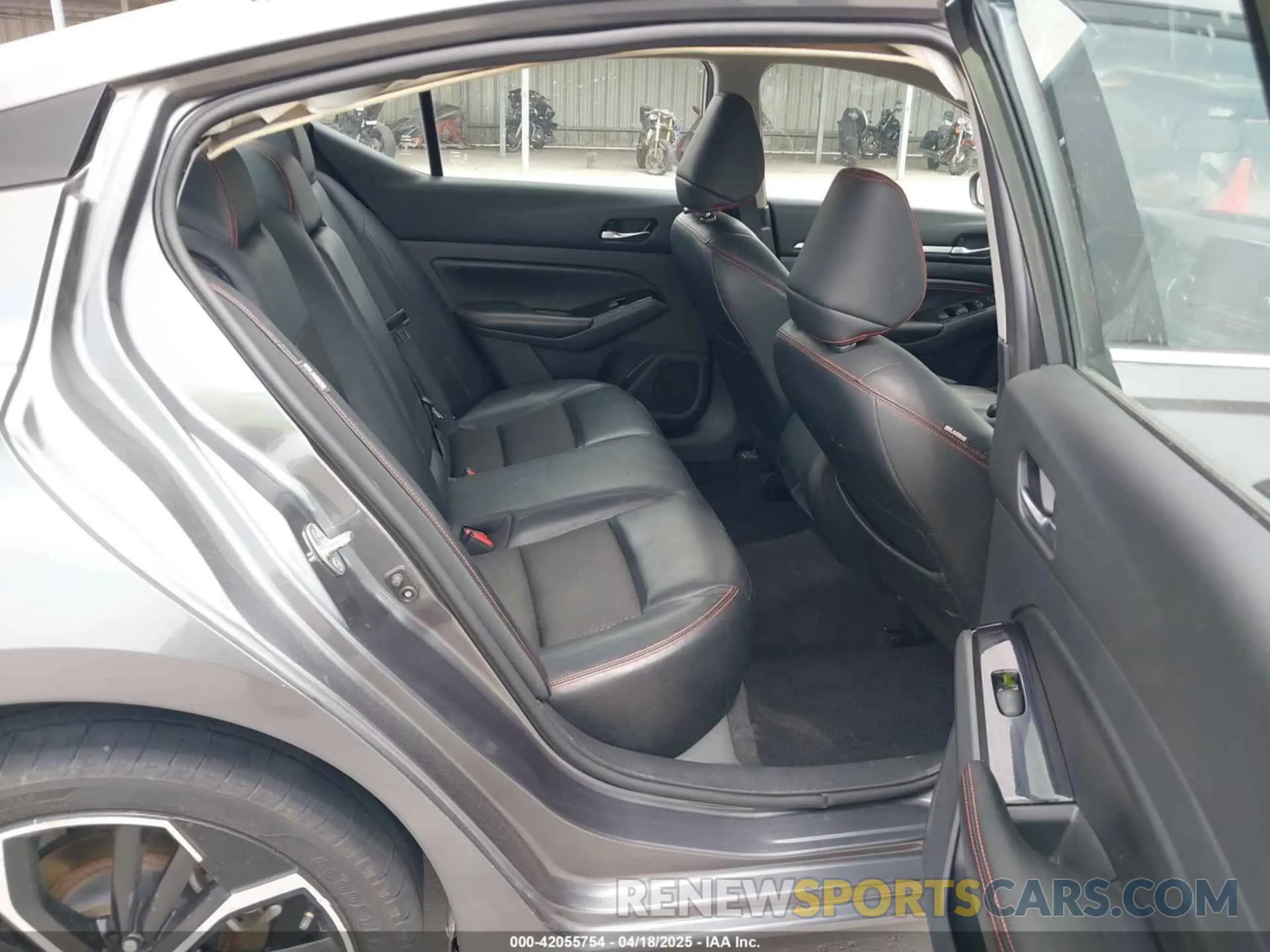 8 fotografías del automóvil dañado 1N4BL4CVXPN312554 NISSAN ALTIMA 2023