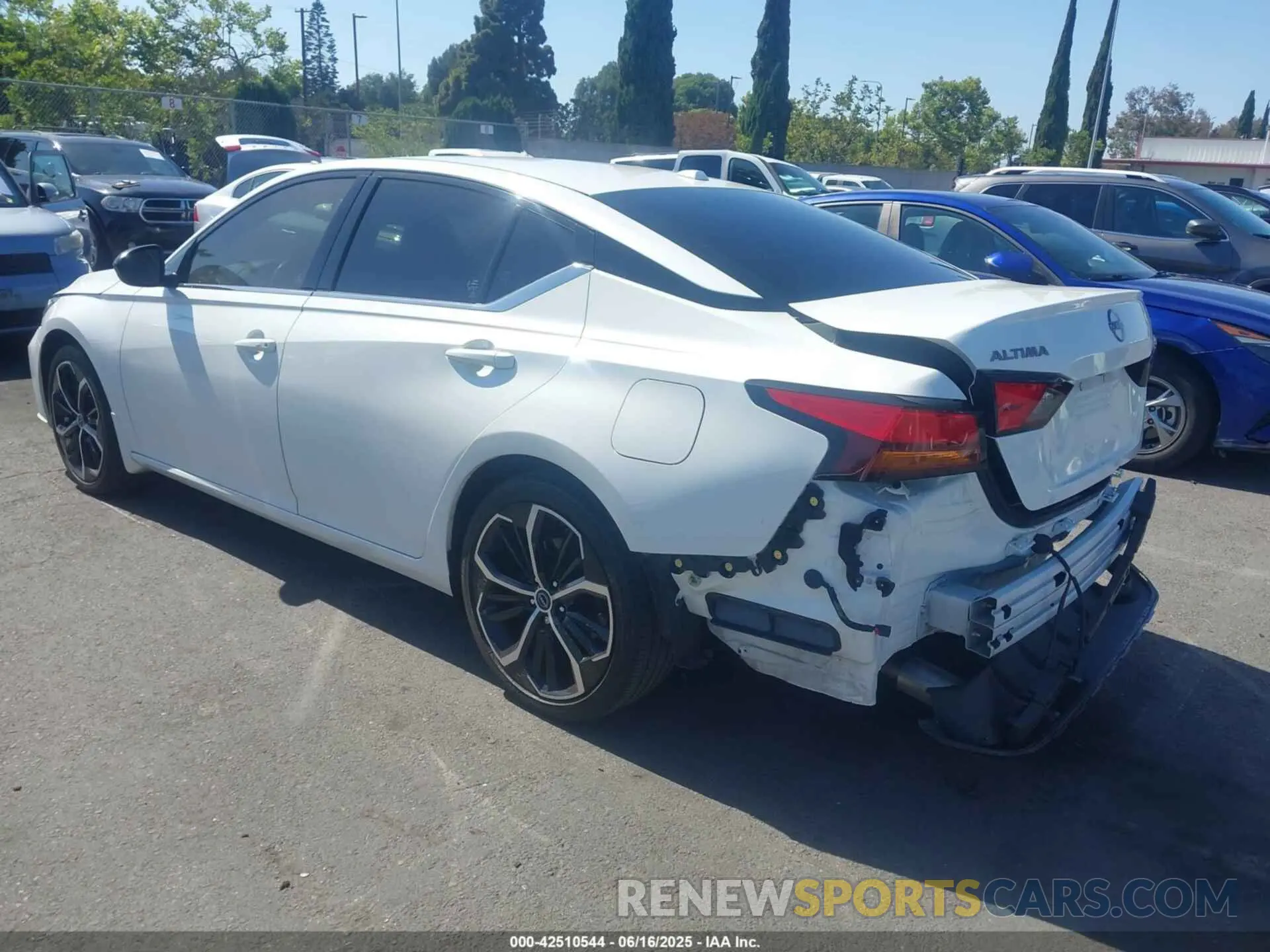 3 fotografías del automóvil dañado 1N4BL4CVXPN404649 NISSAN ALTIMA 2023