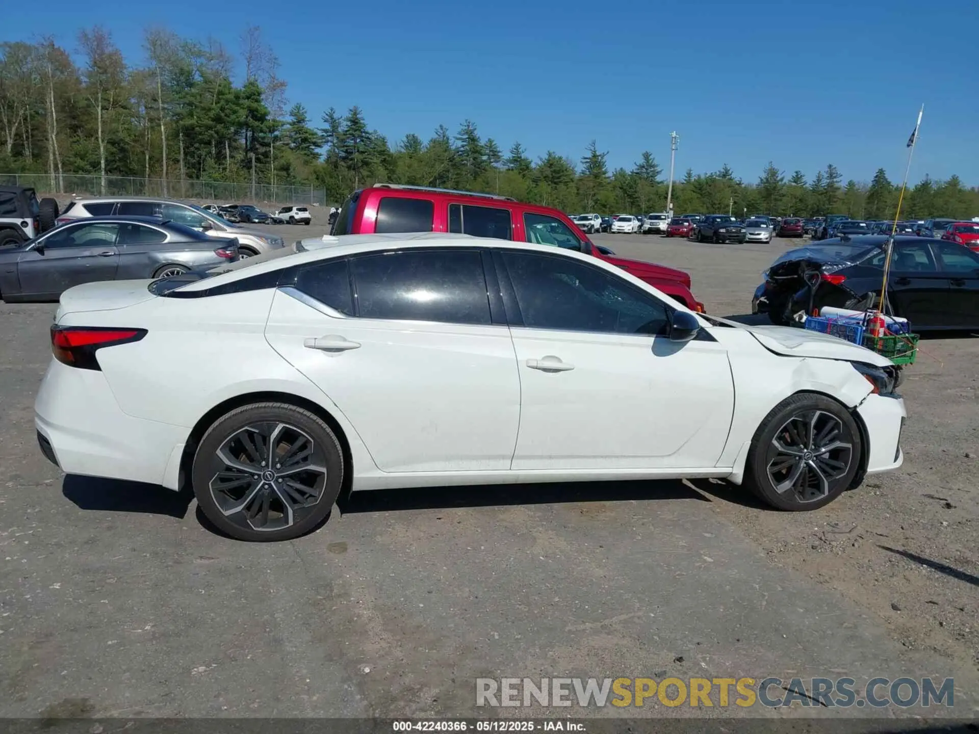13 fotografías del automóvil dañado 1N4BL4CW1PN359254 NISSAN ALTIMA 2023