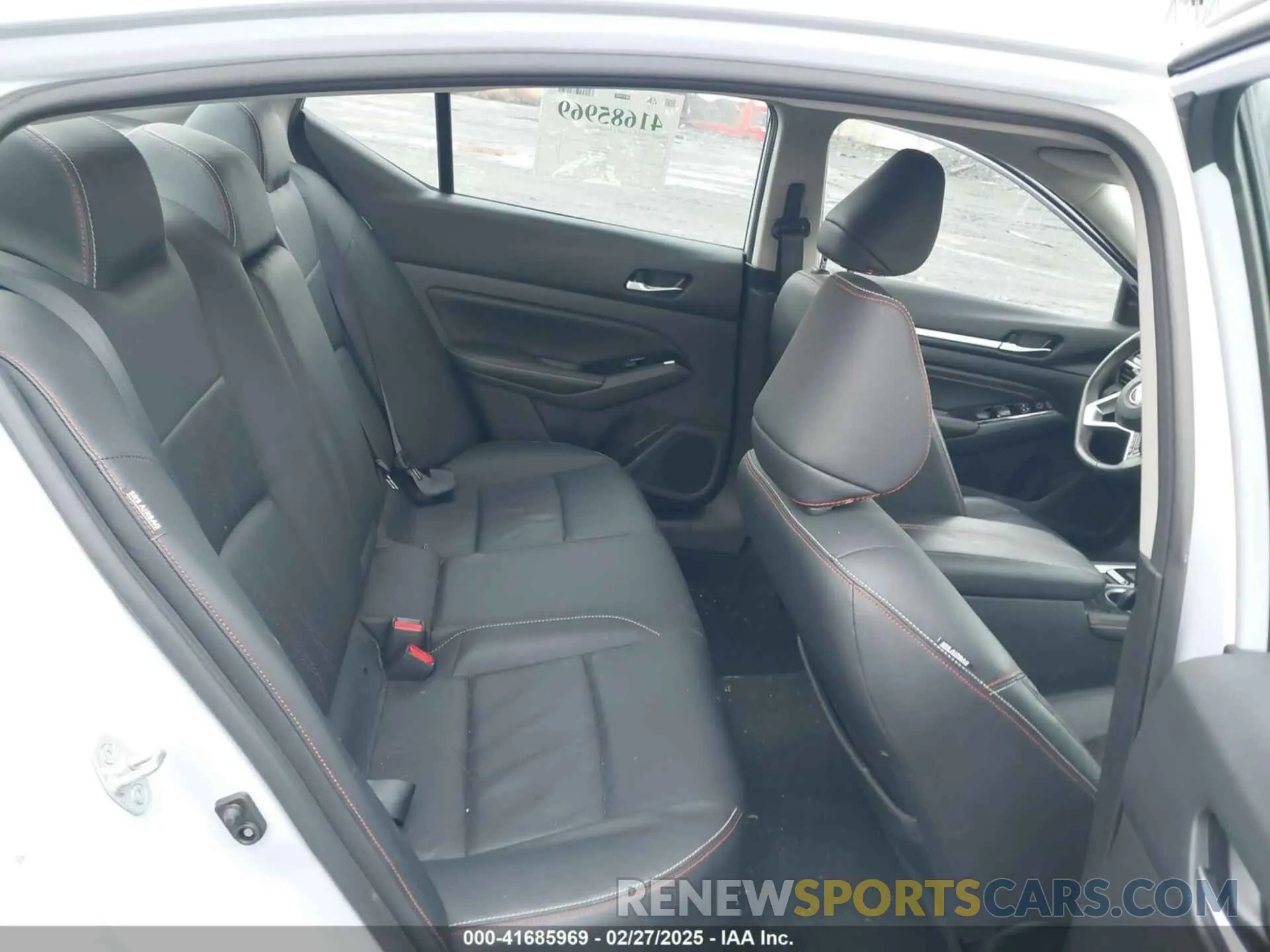 8 fotografías del automóvil dañado 1N4BL4CW2PN353608 NISSAN ALTIMA 2023