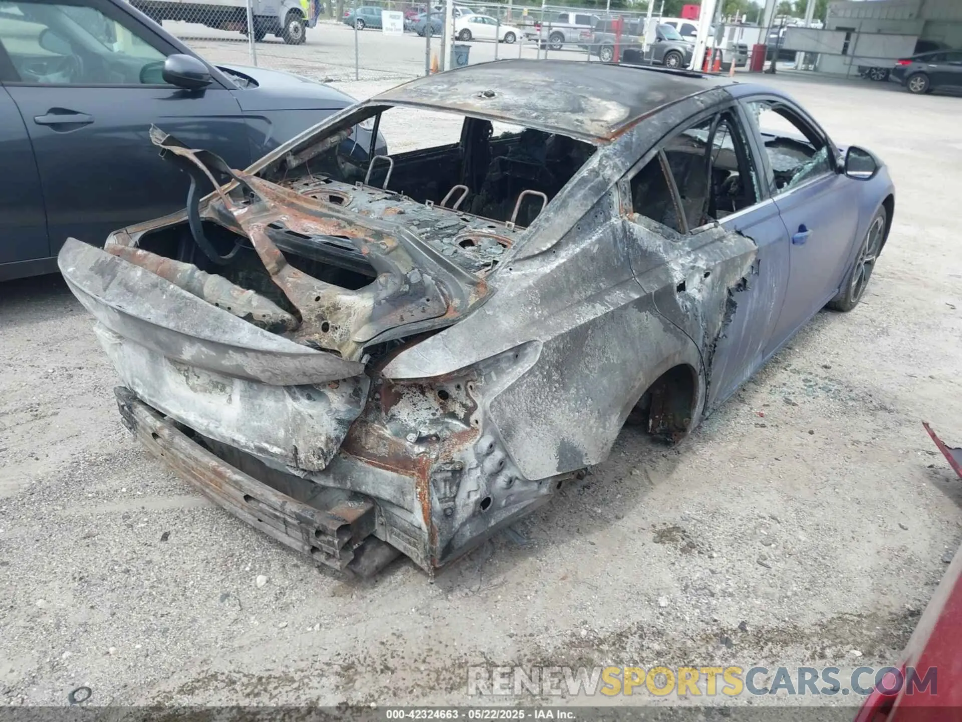 4 fotografías del automóvil dañado 1N4BL4CW8PN301495 NISSAN ALTIMA 2023