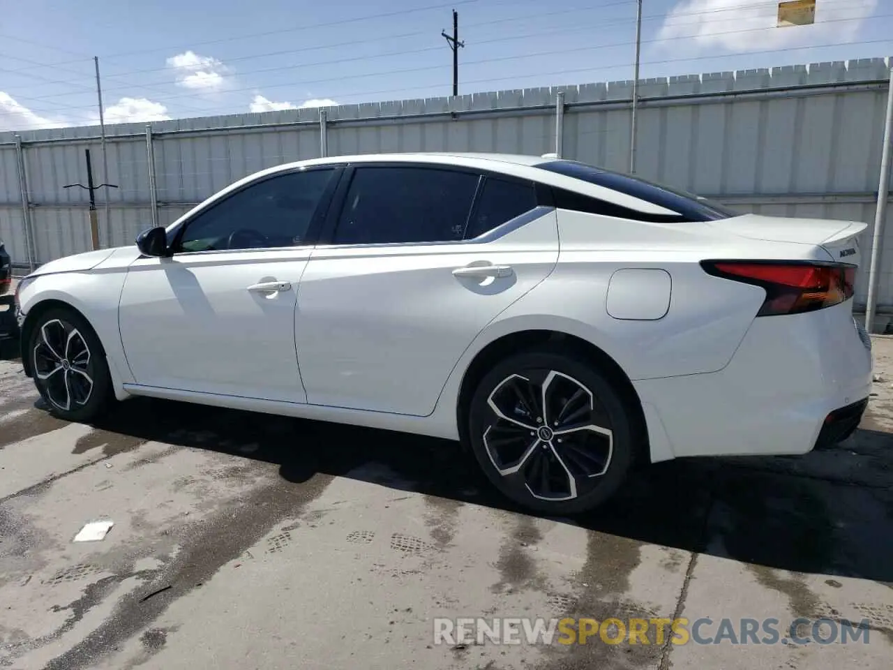 2 fotografías del automóvil dañado 1N4BL4CW8PN416596 NISSAN ALTIMA 2023
