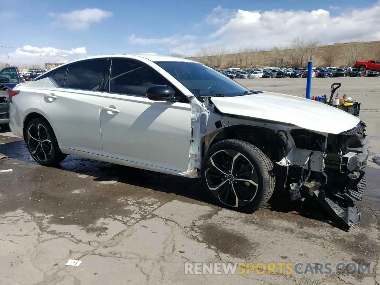 4 fotografías del automóvil dañado 1N4BL4CW8PN416596 NISSAN ALTIMA 2023
