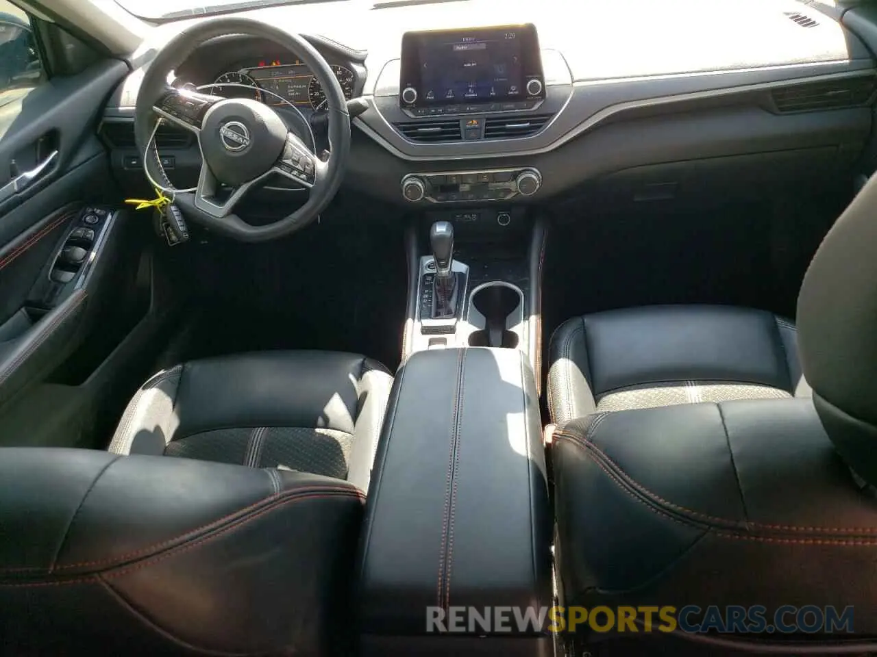 8 fotografías del automóvil dañado 1N4BL4CW8PN416596 NISSAN ALTIMA 2023