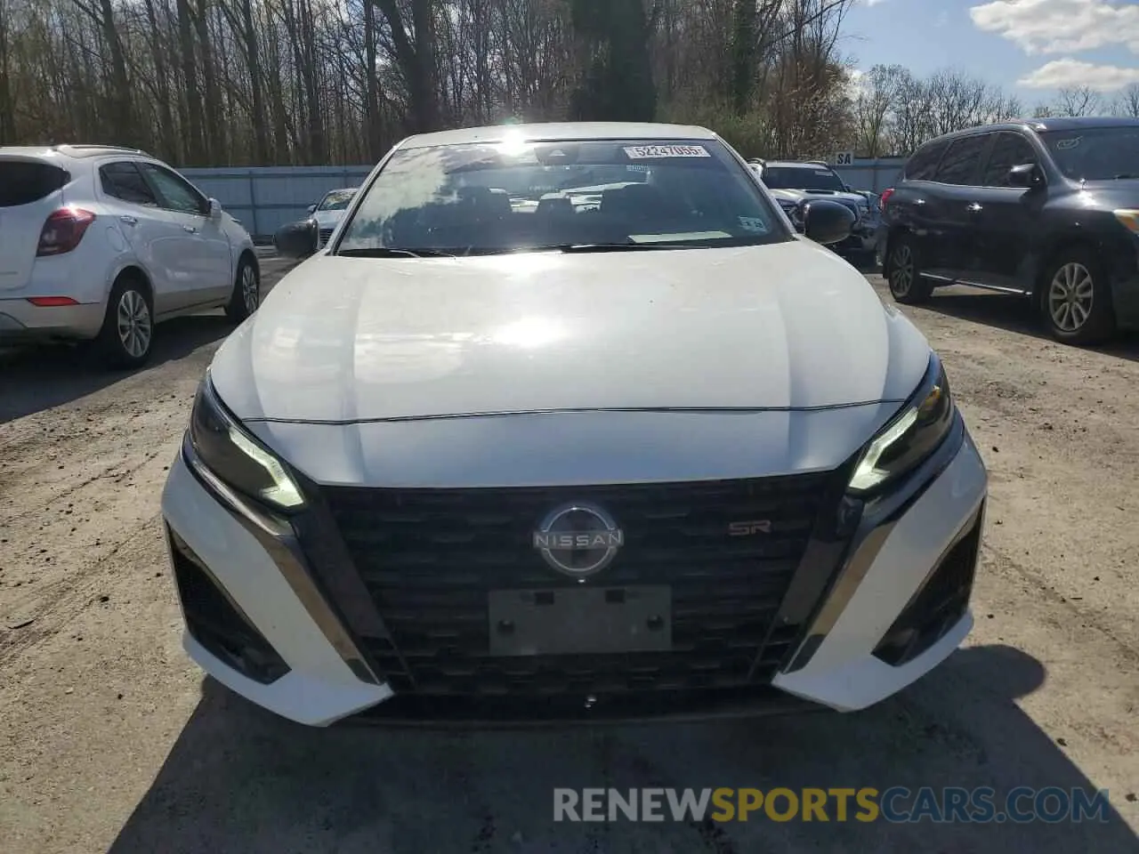 5 fotografías del automóvil dañado 1N4BL4CW8PN424424 NISSAN ALTIMA 2023