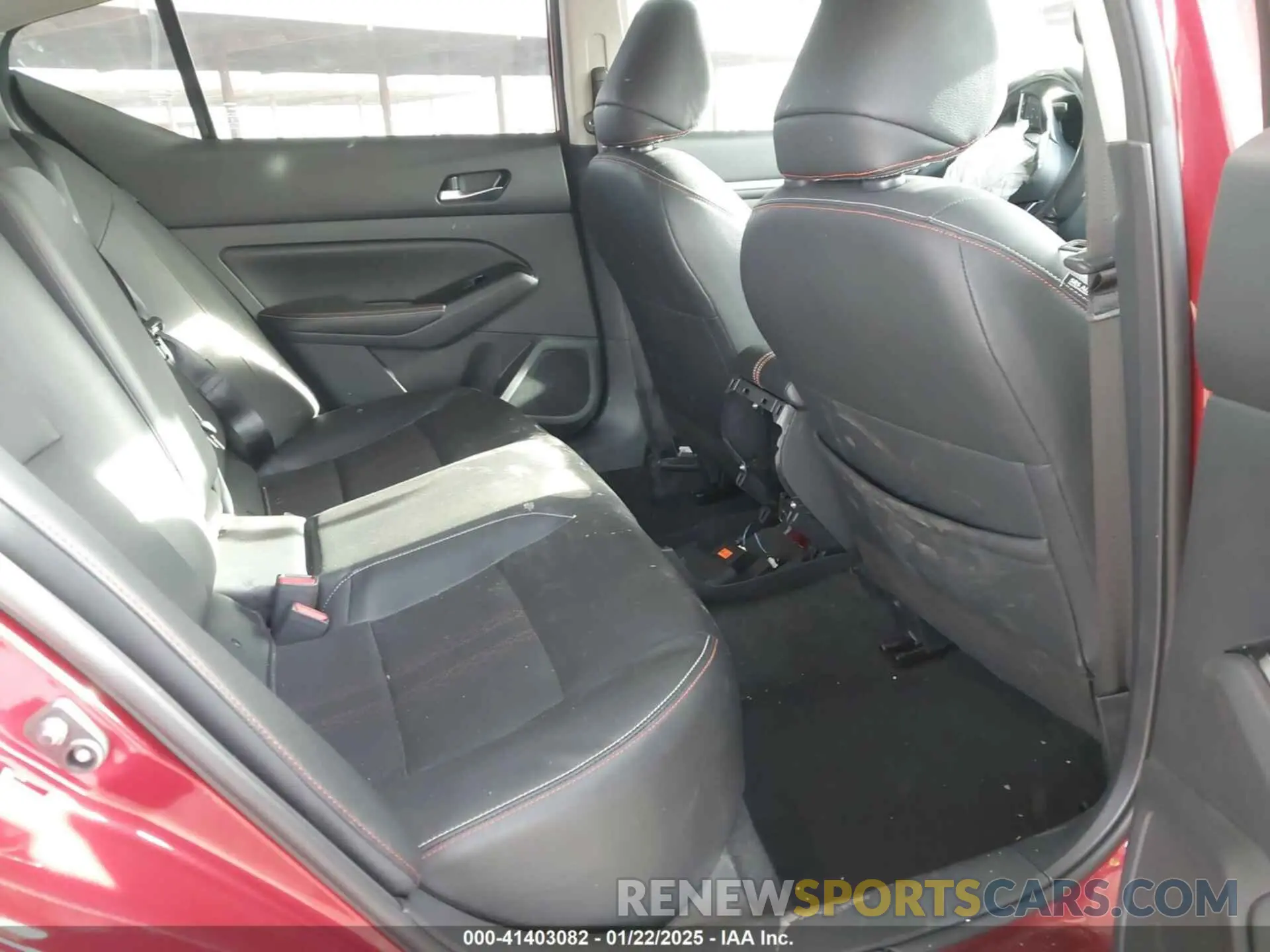 8 fotografías del automóvil dañado 1N4BL4CW9PN301778 NISSAN ALTIMA 2023