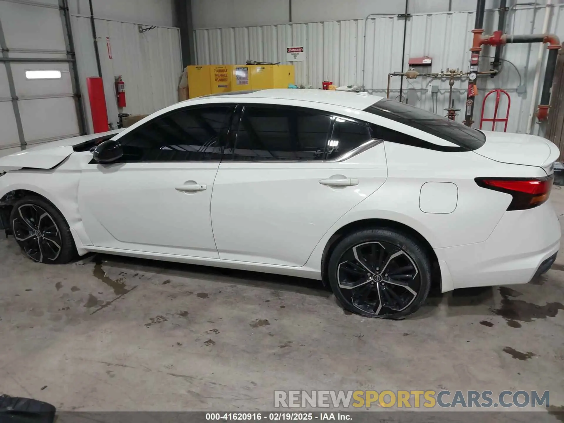 15 fotografías del automóvil dañado 1N4BL4CW9PN383401 NISSAN ALTIMA 2023
