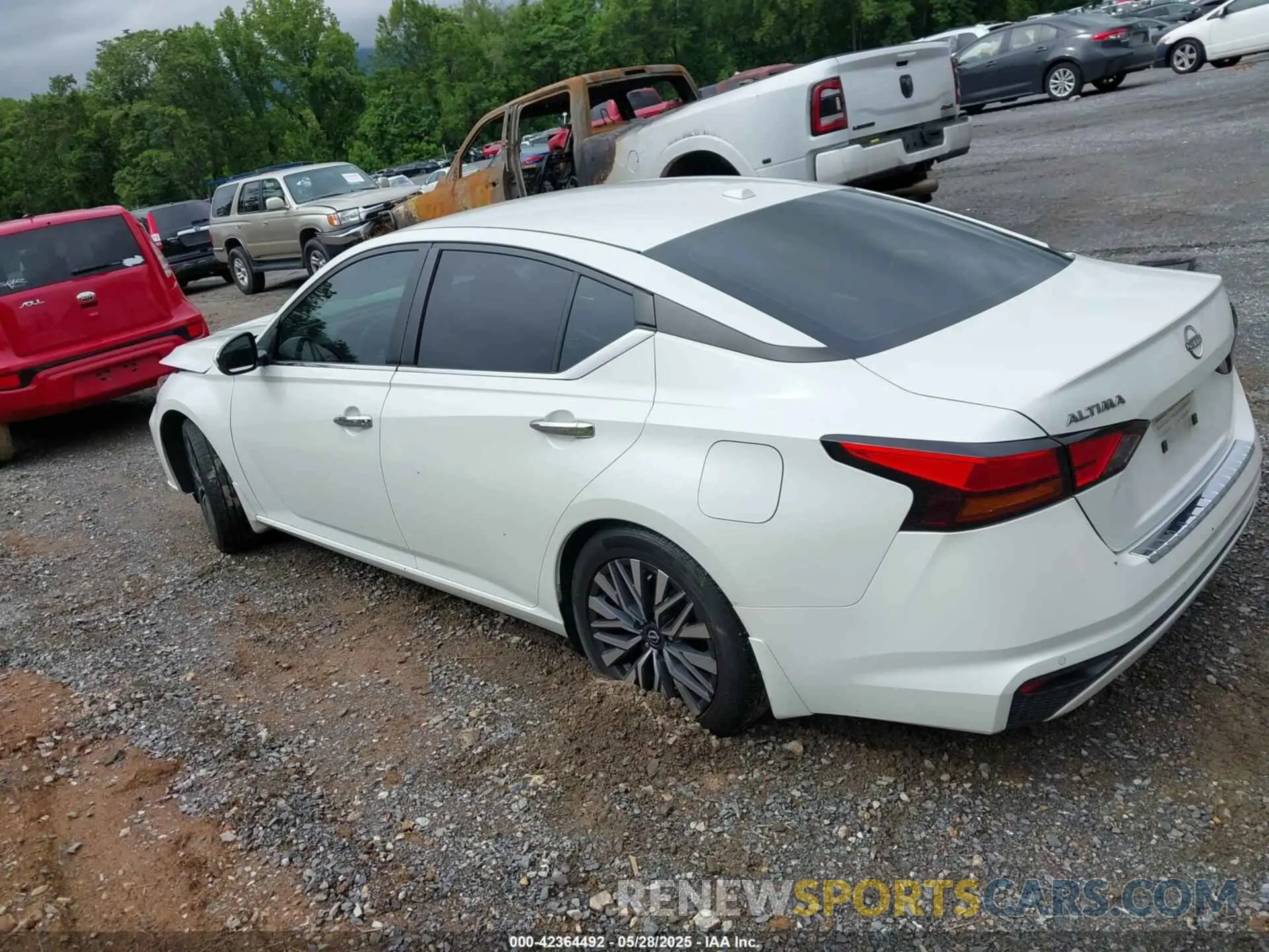 3 fotografías del automóvil dañado 1N4BL4DV0PN350714 NISSAN ALTIMA 2023