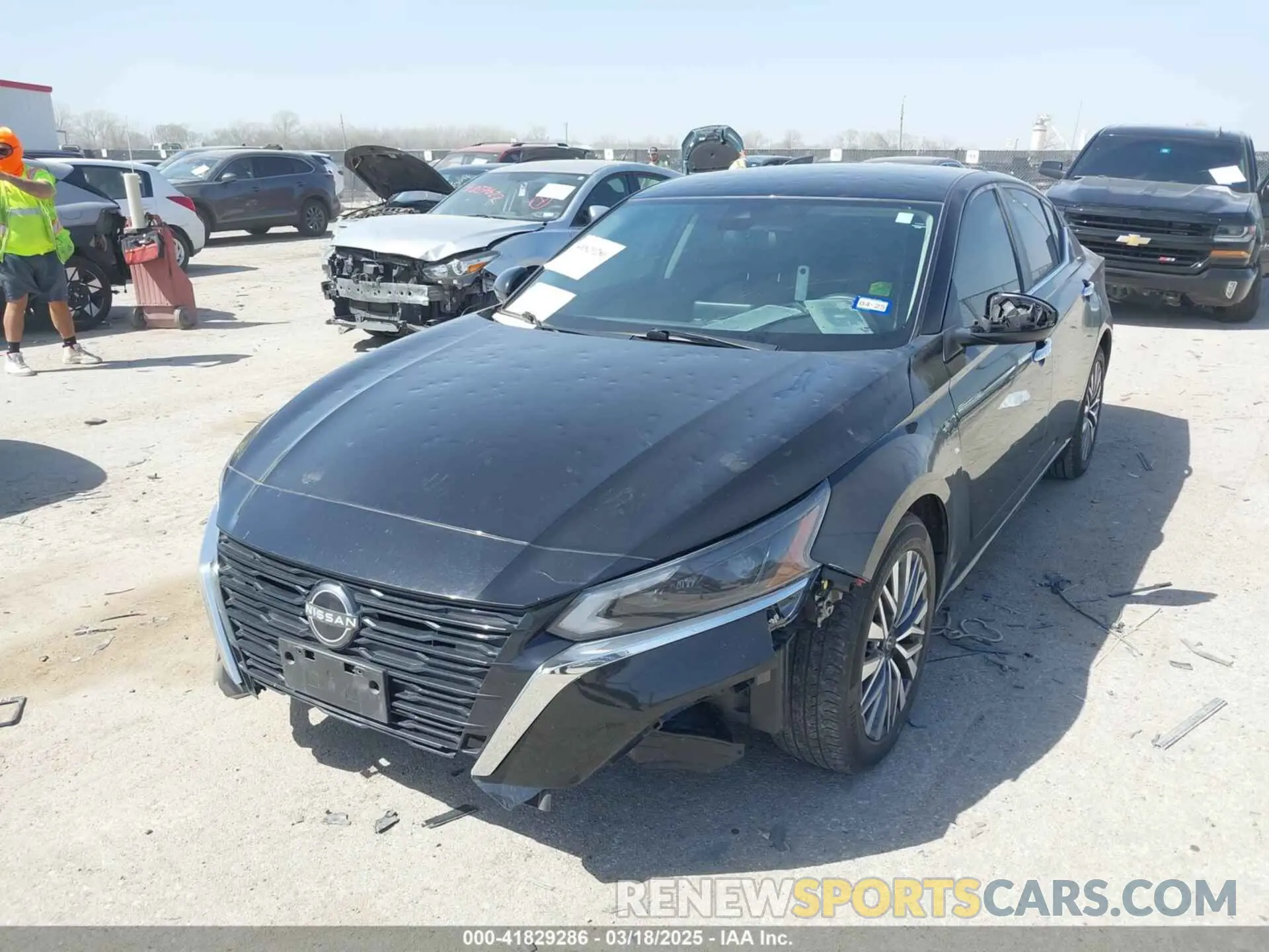 2 fotografías del automóvil dañado 1N4BL4DV1PN318399 NISSAN ALTIMA 2023