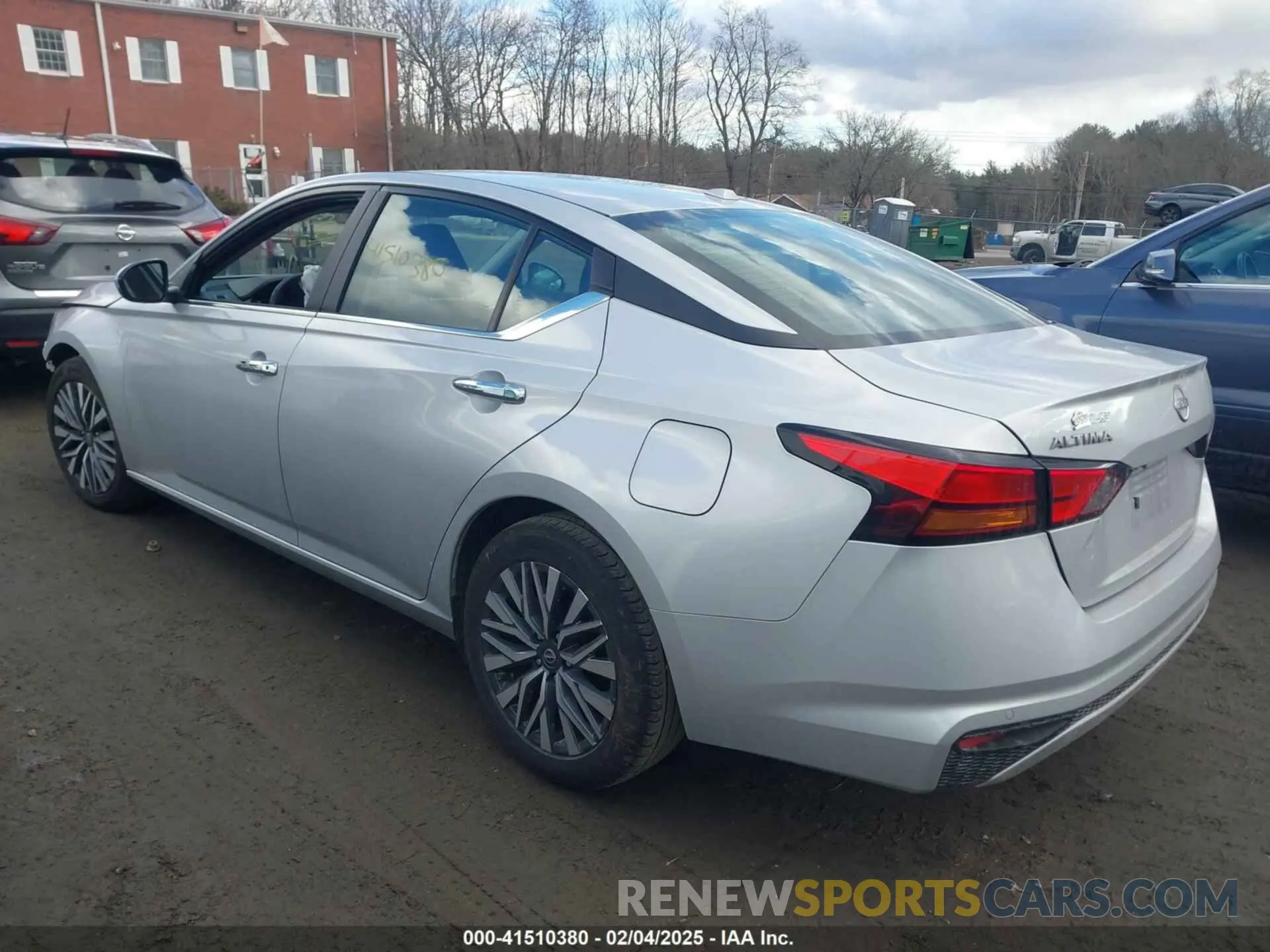 3 fotografías del automóvil dañado 1N4BL4DV1PN367702 NISSAN ALTIMA 2023