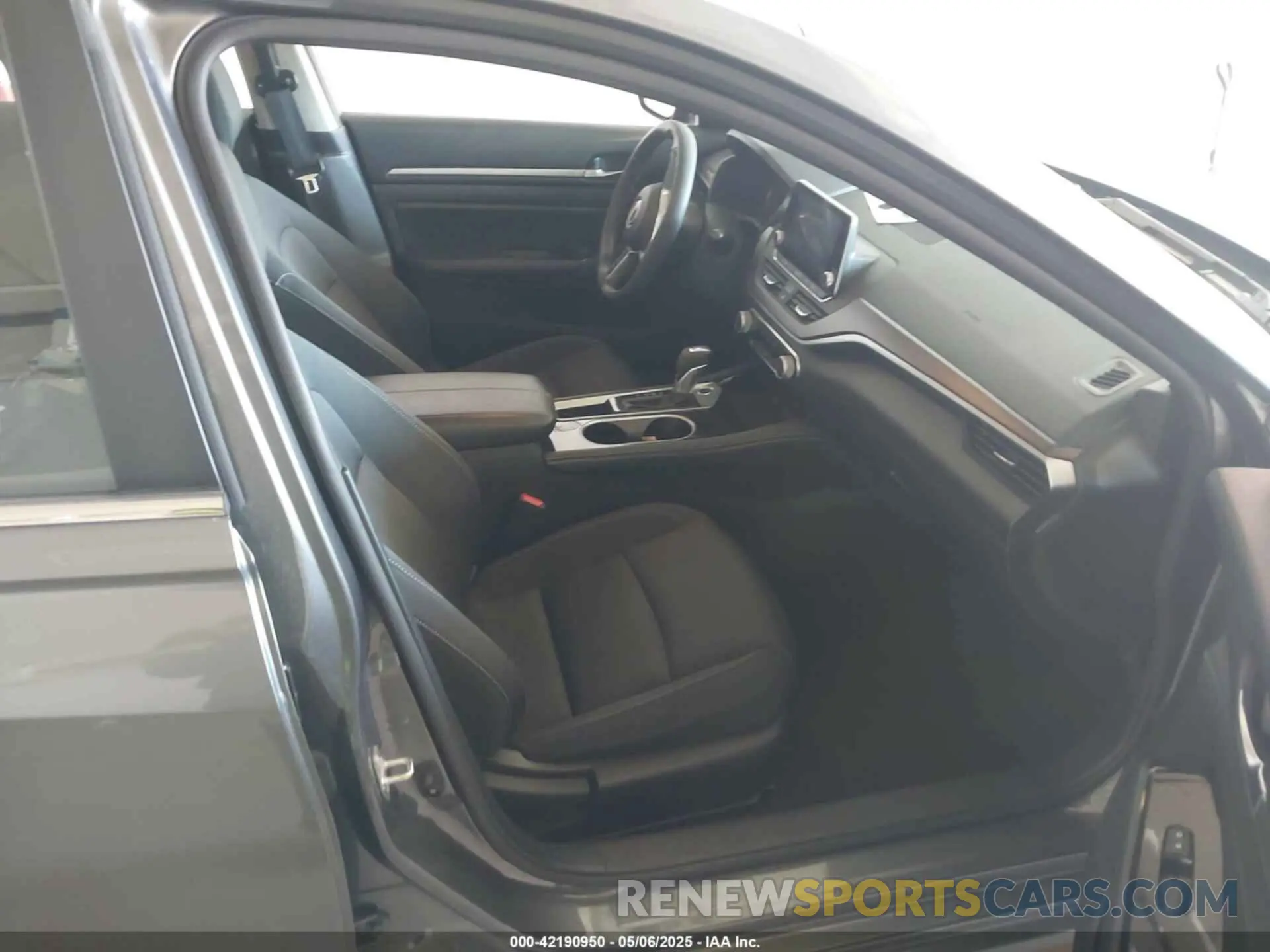 5 fotografías del automóvil dañado 1N4BL4DV2PN329105 NISSAN ALTIMA 2023