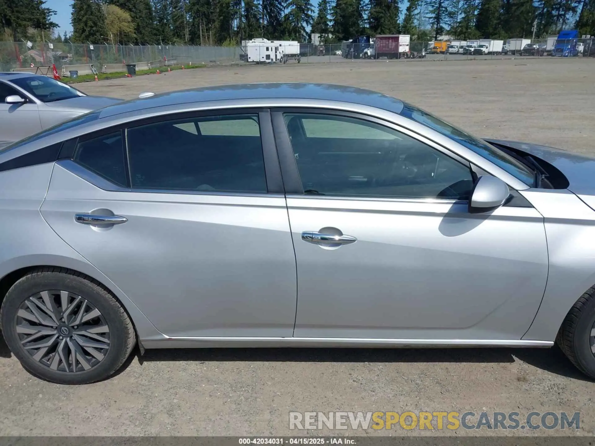 14 fotografías del automóvil dañado 1N4BL4DV2PN365196 NISSAN ALTIMA 2023