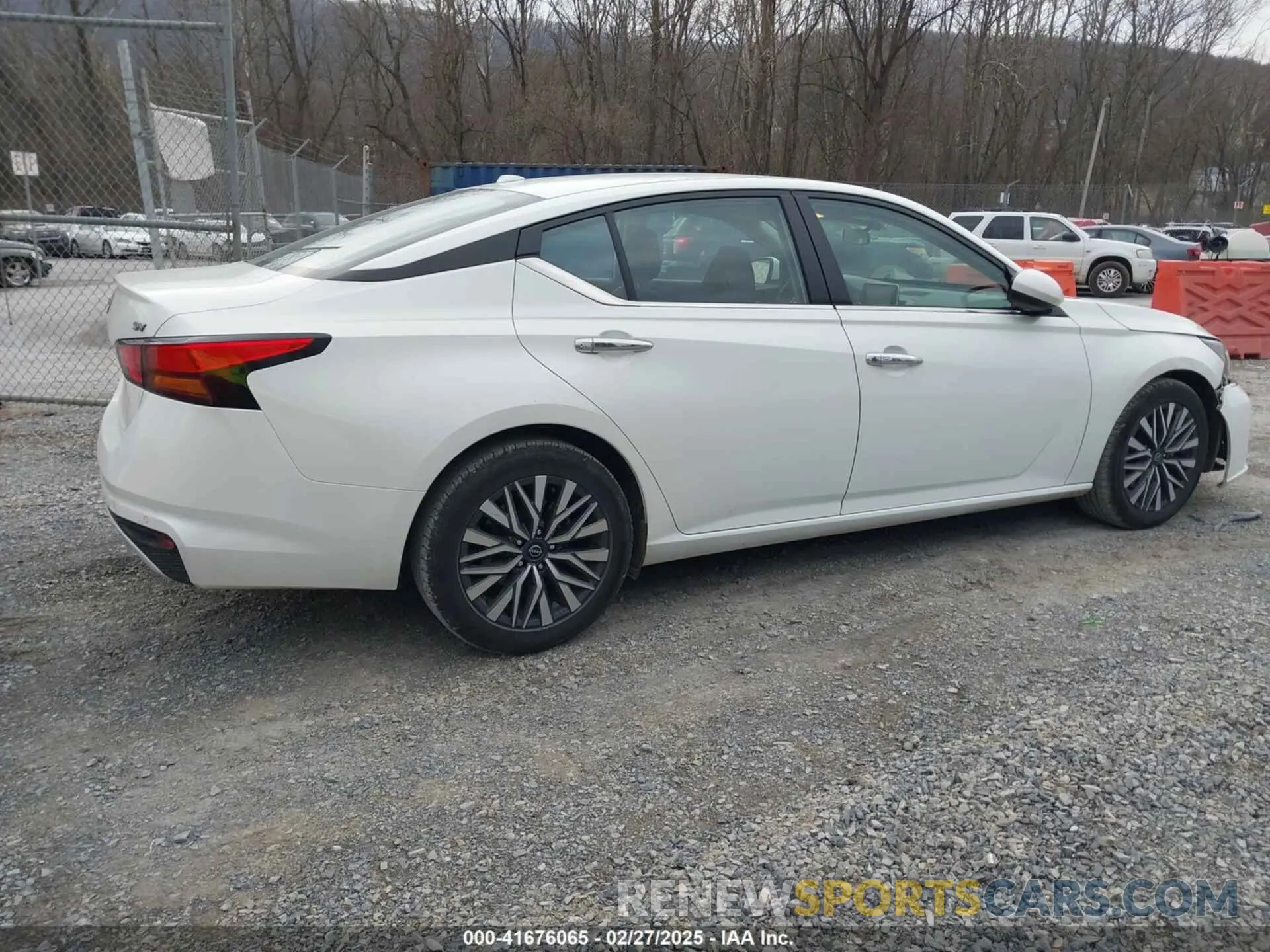 4 fotografías del automóvil dañado 1N4BL4DV2PN380944 NISSAN ALTIMA 2023