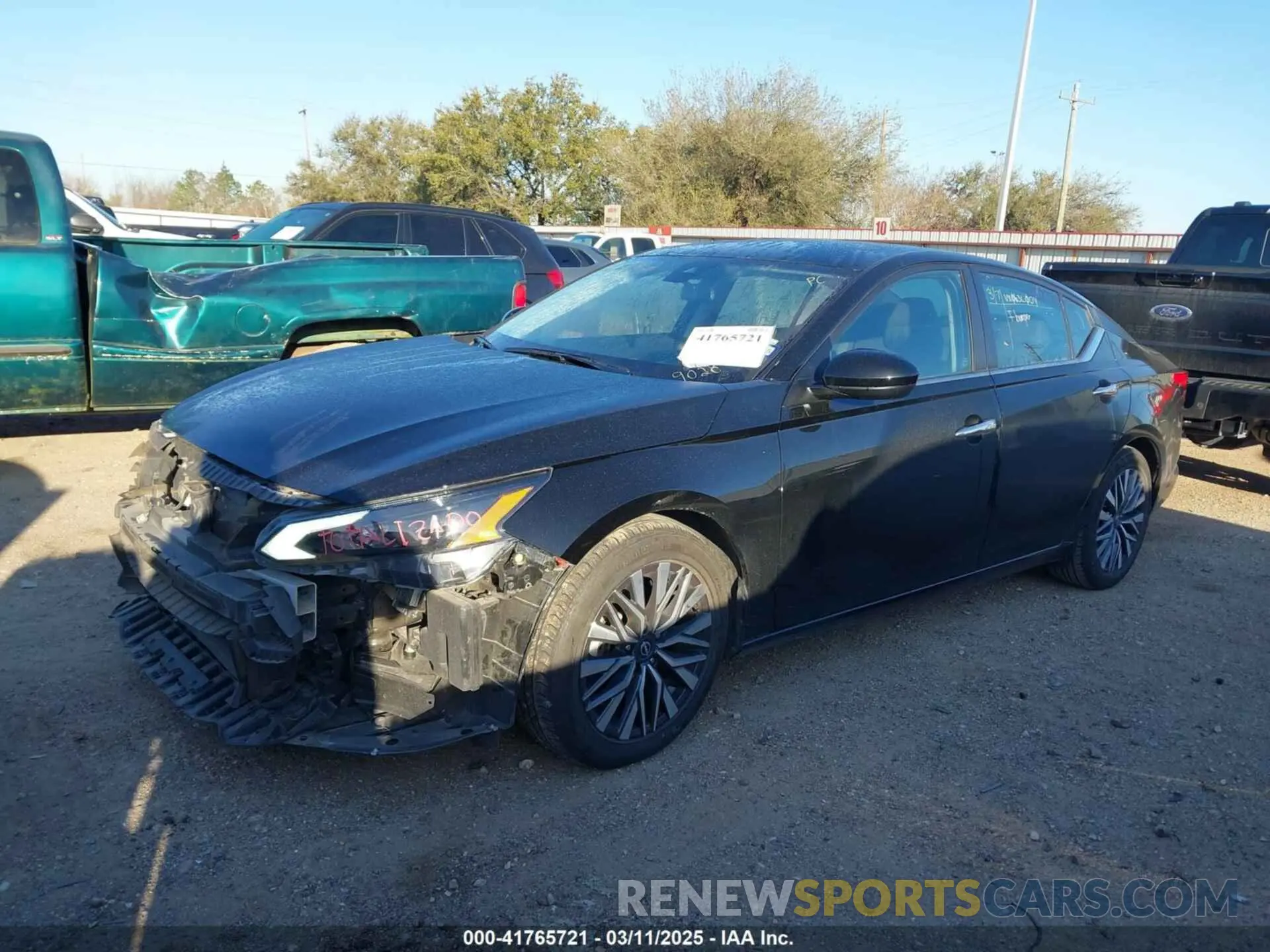2 fotografías del automóvil dañado 1N4BL4DV2PN389028 NISSAN ALTIMA 2023