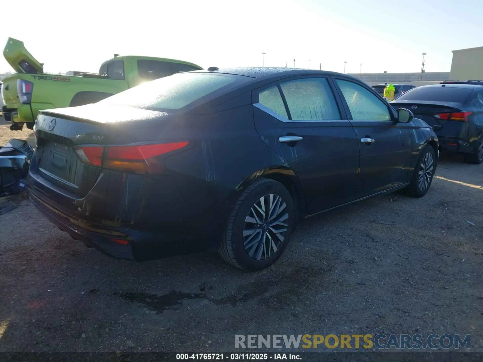 4 fotografías del automóvil dañado 1N4BL4DV2PN389028 NISSAN ALTIMA 2023
