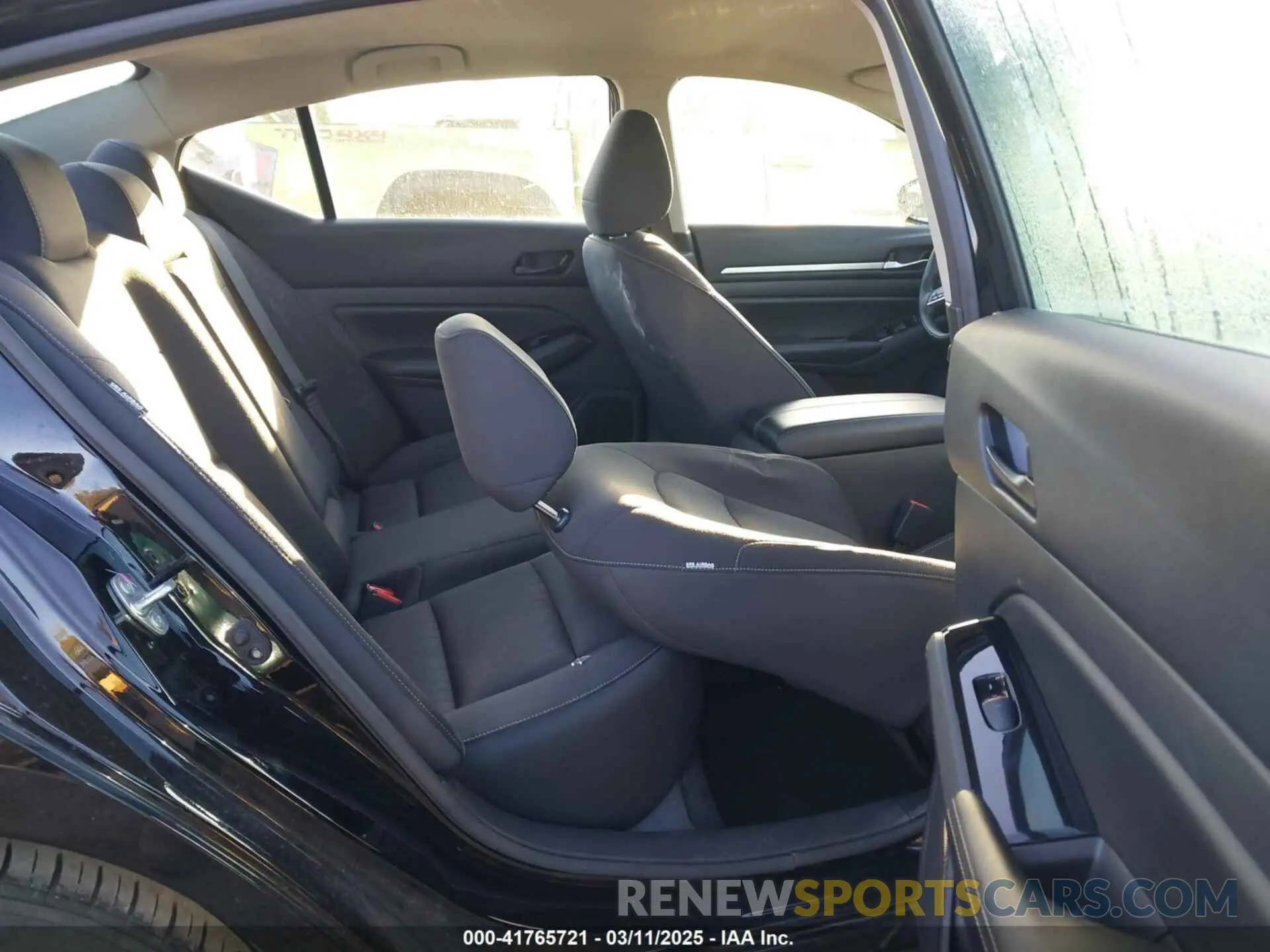 8 fotografías del automóvil dañado 1N4BL4DV2PN389028 NISSAN ALTIMA 2023
