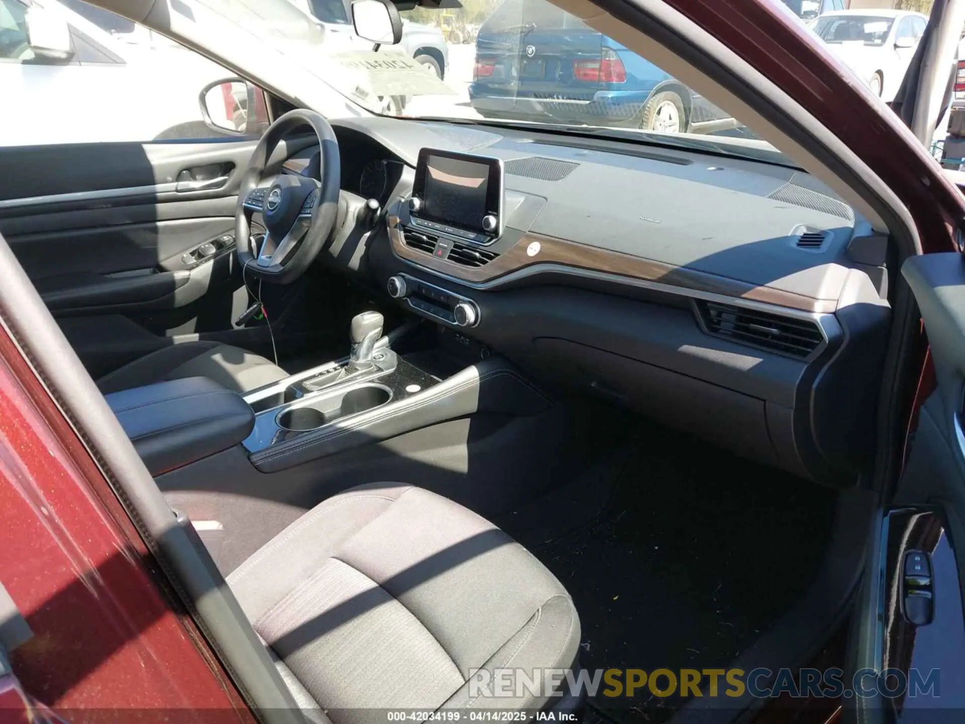 5 fotografías del automóvil dañado 1N4BL4DV3PN361075 NISSAN ALTIMA 2023