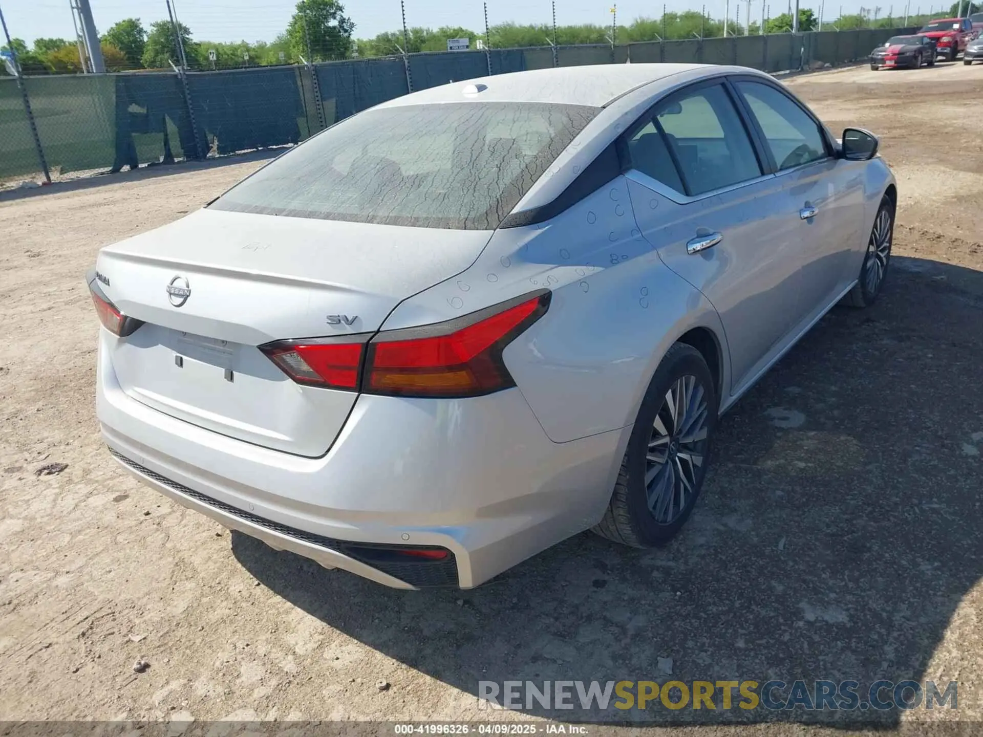 4 fotografías del automóvil dañado 1N4BL4DV3PN384680 NISSAN ALTIMA 2023