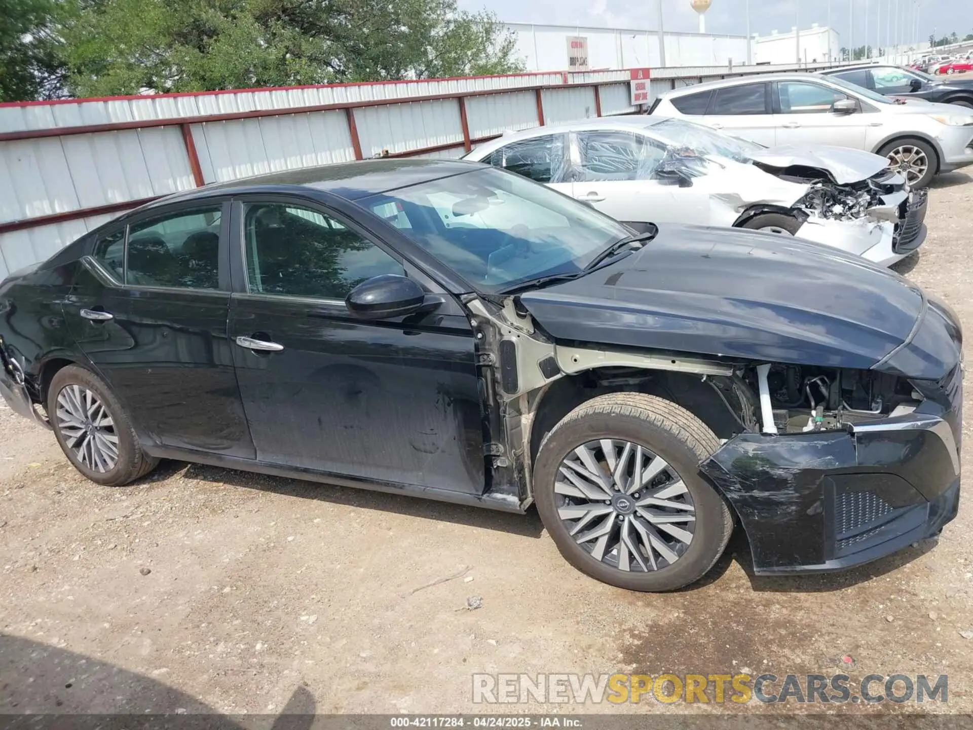14 fotografías del automóvil dañado 1N4BL4DV3PN389071 NISSAN ALTIMA 2023