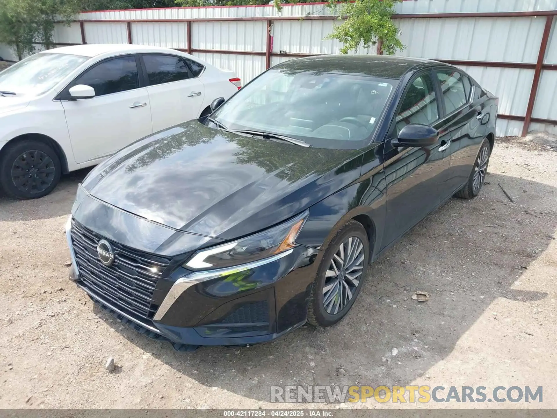 2 fotografías del automóvil dañado 1N4BL4DV3PN389071 NISSAN ALTIMA 2023