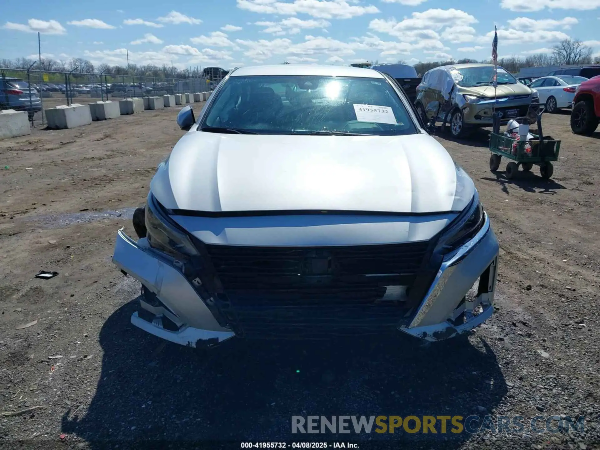 13 fotografías del automóvil dañado 1N4BL4DV4PN305288 NISSAN ALTIMA 2023