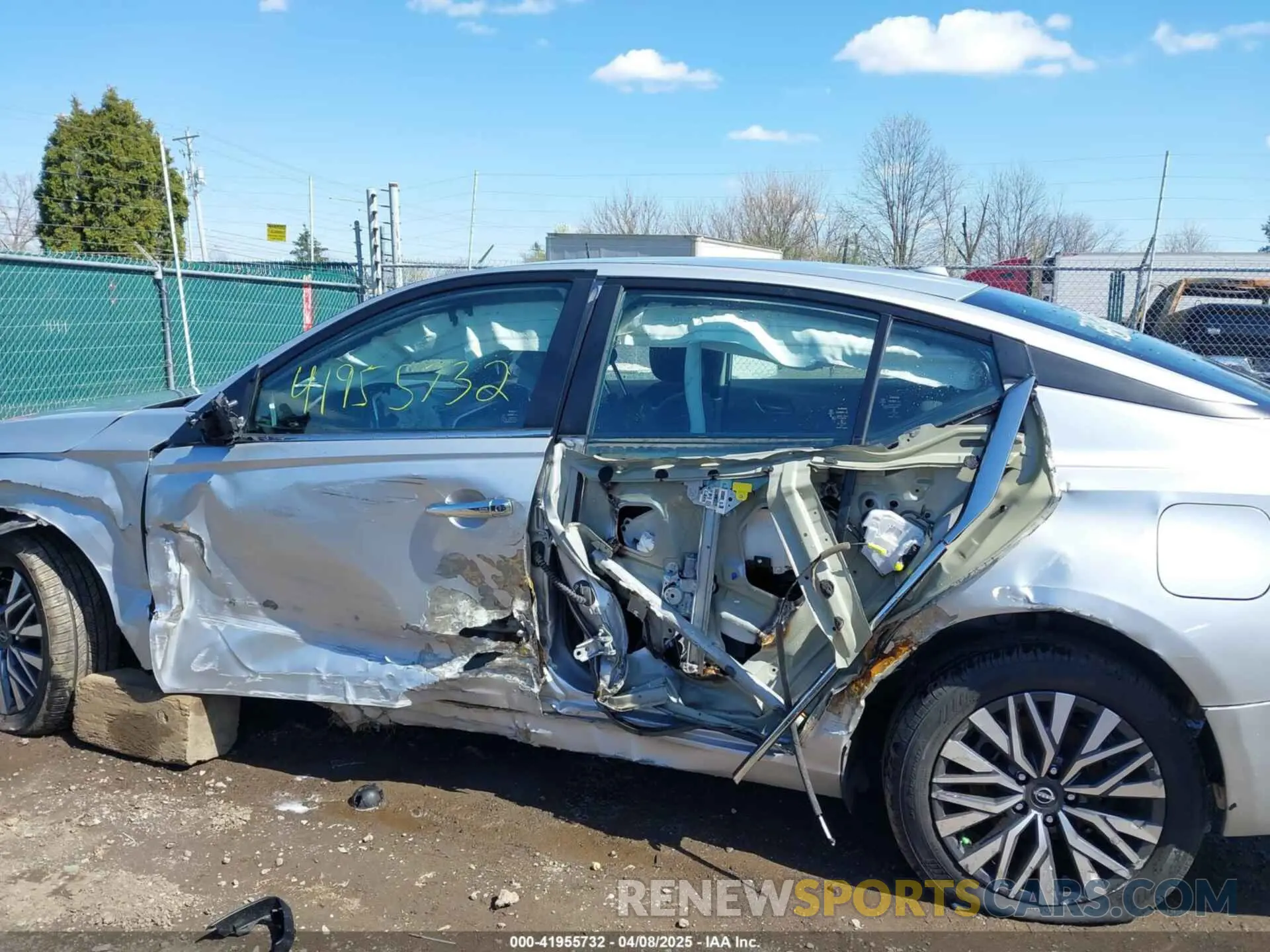 15 fotografías del automóvil dañado 1N4BL4DV4PN305288 NISSAN ALTIMA 2023