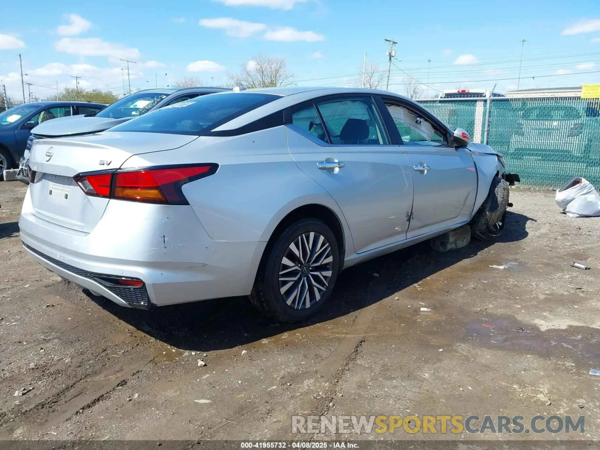 4 fotografías del automóvil dañado 1N4BL4DV4PN305288 NISSAN ALTIMA 2023
