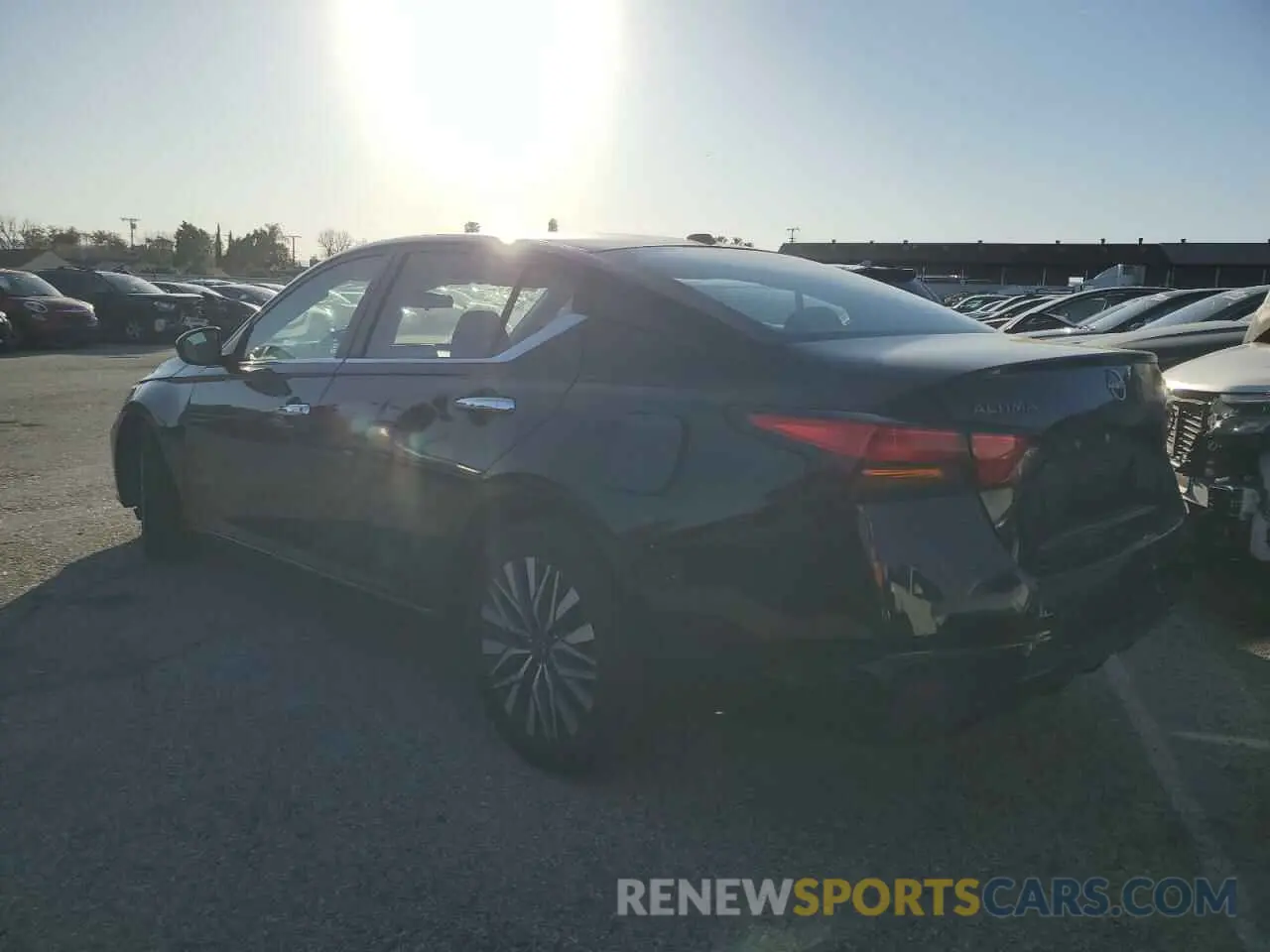 2 fotografías del automóvil dañado 1N4BL4DV4PN337125 NISSAN ALTIMA 2023