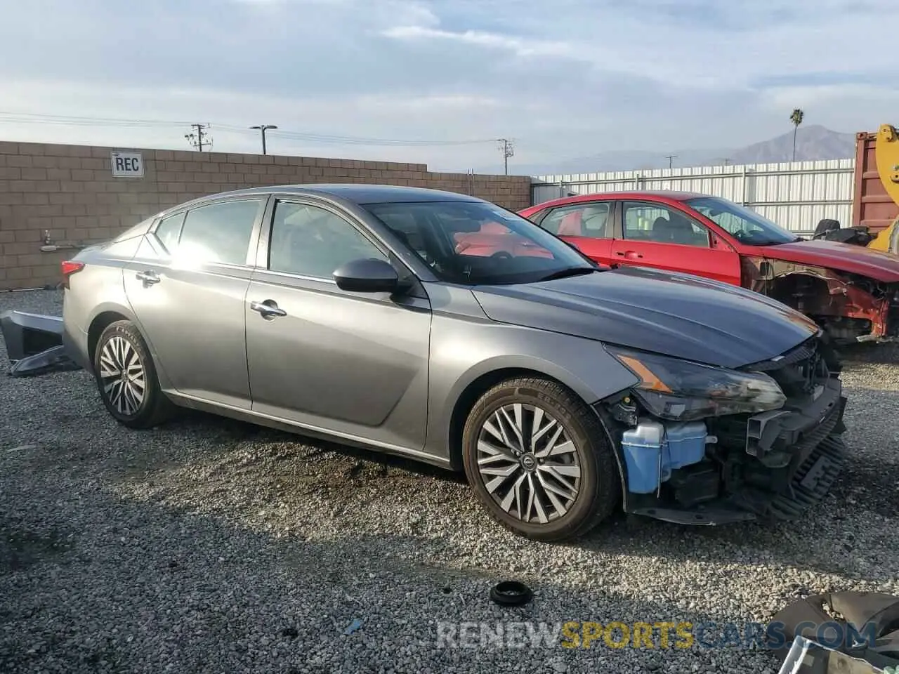 4 fotografías del automóvil dañado 1N4BL4DV4PN344480 NISSAN ALTIMA 2023