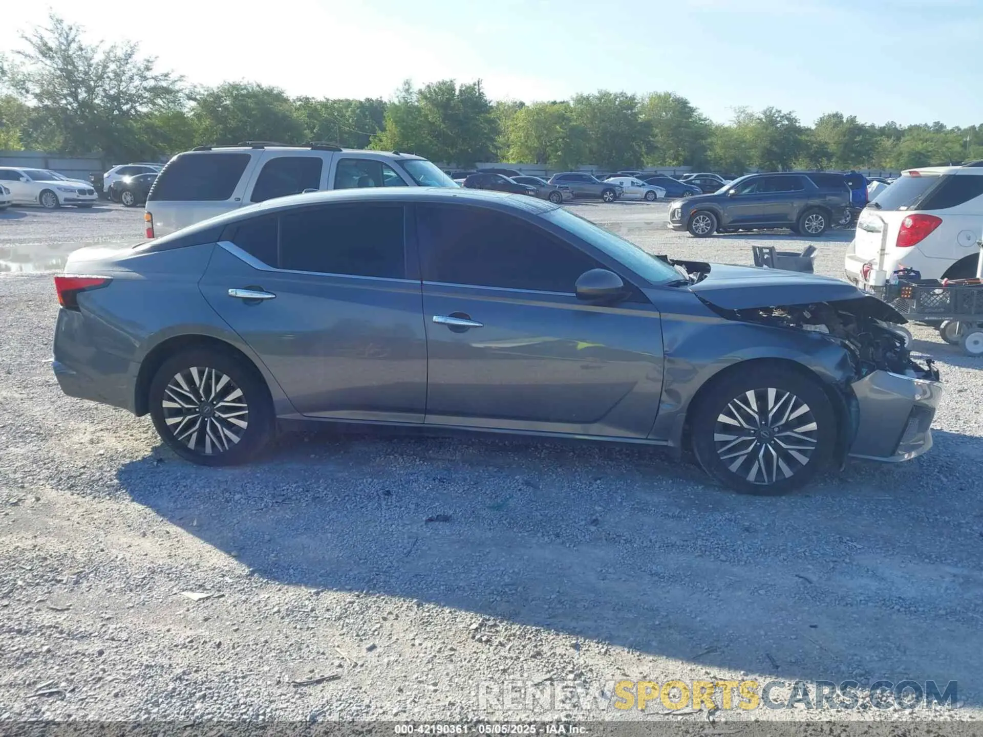 13 fotografías del automóvil dañado 1N4BL4DV5PN310998 NISSAN ALTIMA 2023