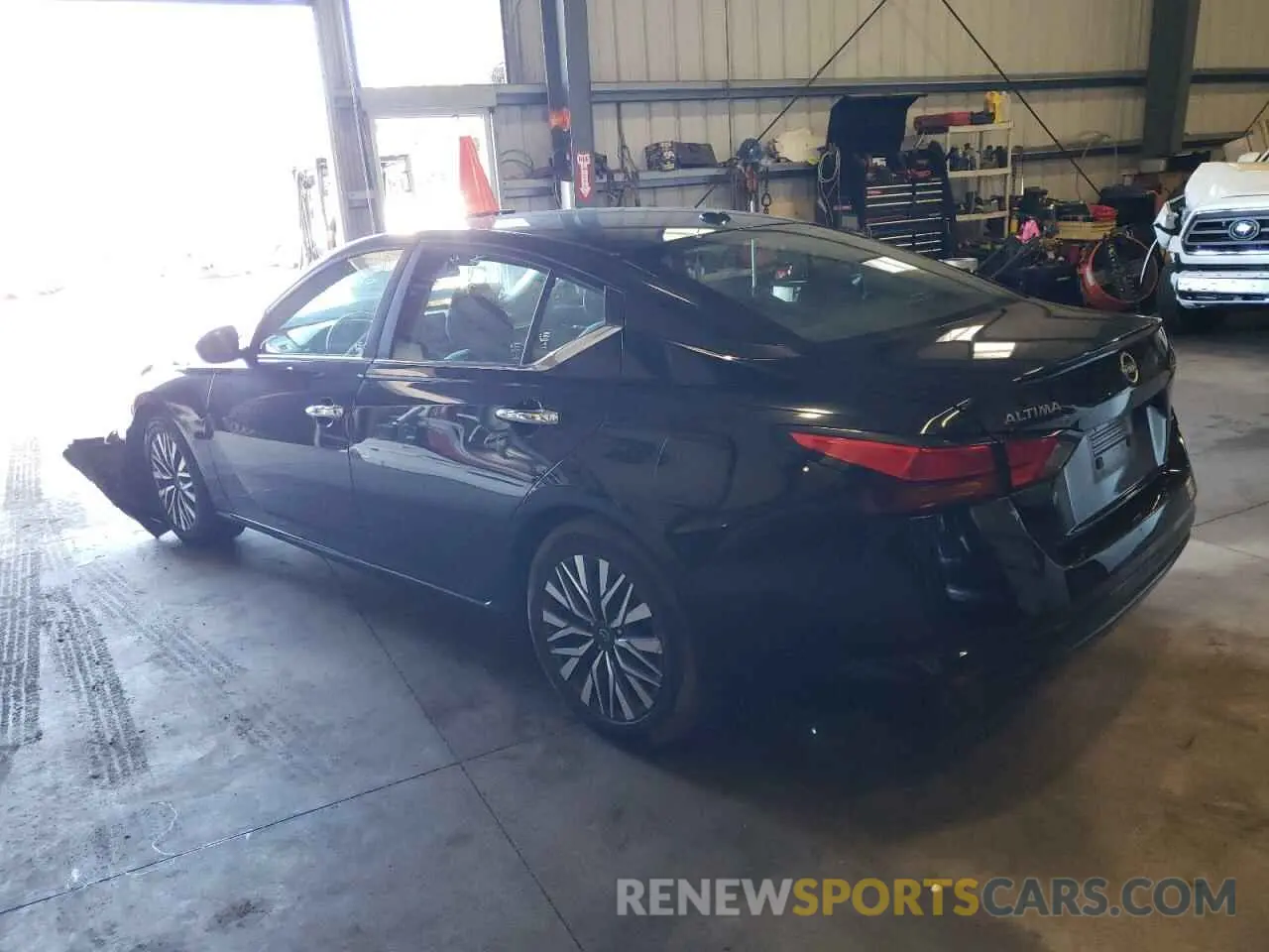 2 fotografías del automóvil dañado 1N4BL4DV5PN338591 NISSAN ALTIMA 2023