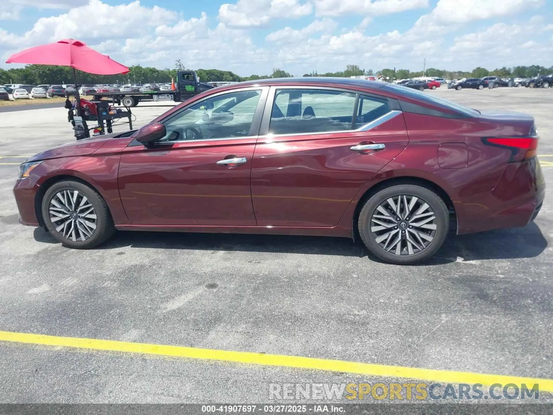 14 fotografías del automóvil dañado 1N4BL4DV5PN382798 NISSAN ALTIMA 2023