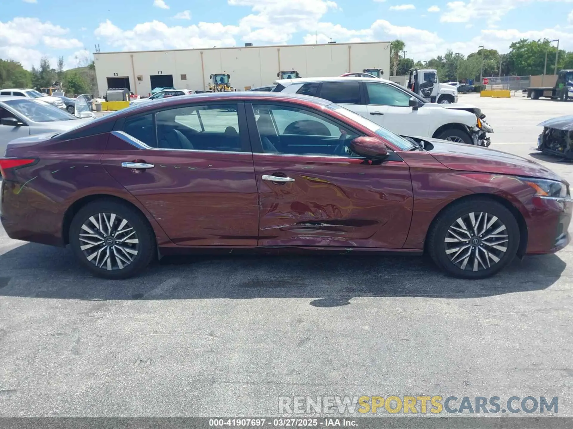 6 fotografías del automóvil dañado 1N4BL4DV5PN382798 NISSAN ALTIMA 2023