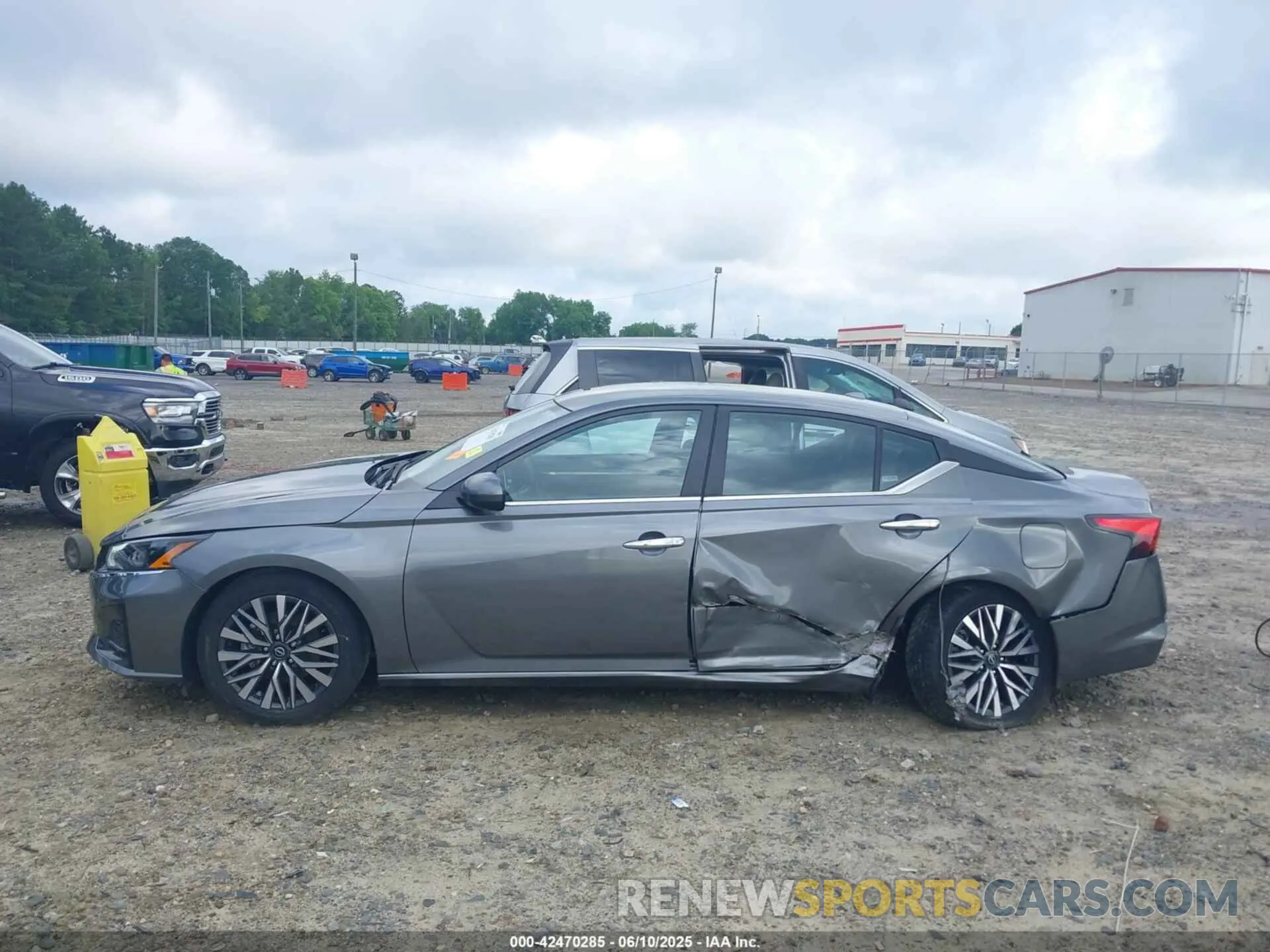 14 fotografías del automóvil dañado 1N4BL4DV5PN386768 NISSAN ALTIMA 2023