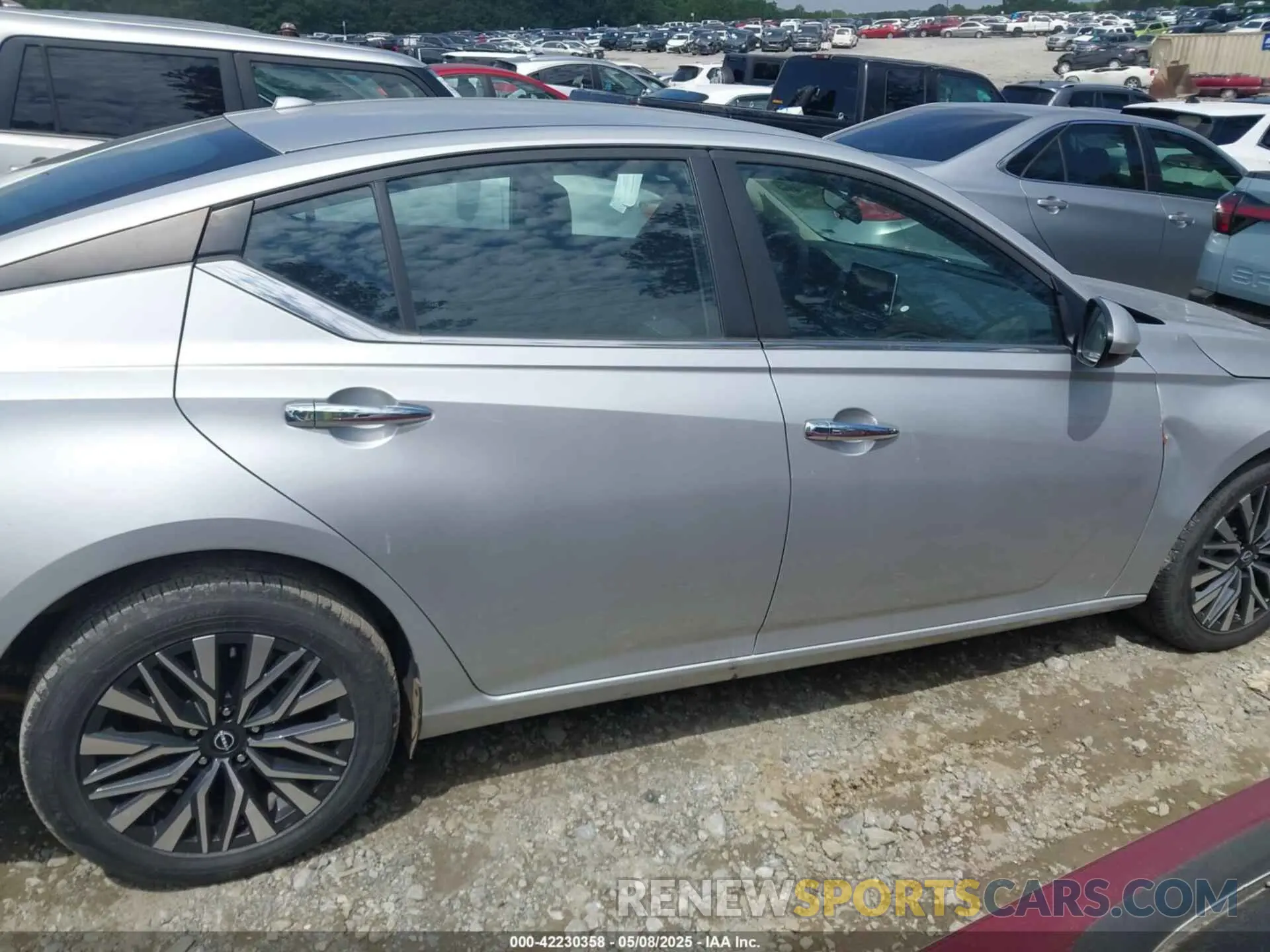 12 fotografías del automóvil dañado 1N4BL4DV6PN373754 NISSAN ALTIMA 2023