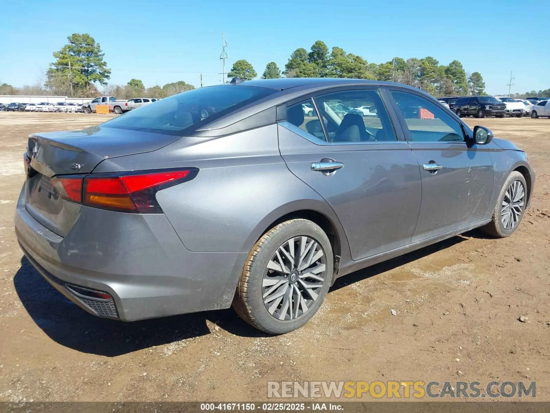 4 fotografías del automóvil dañado 1N4BL4DV6PN376220 NISSAN ALTIMA 2023