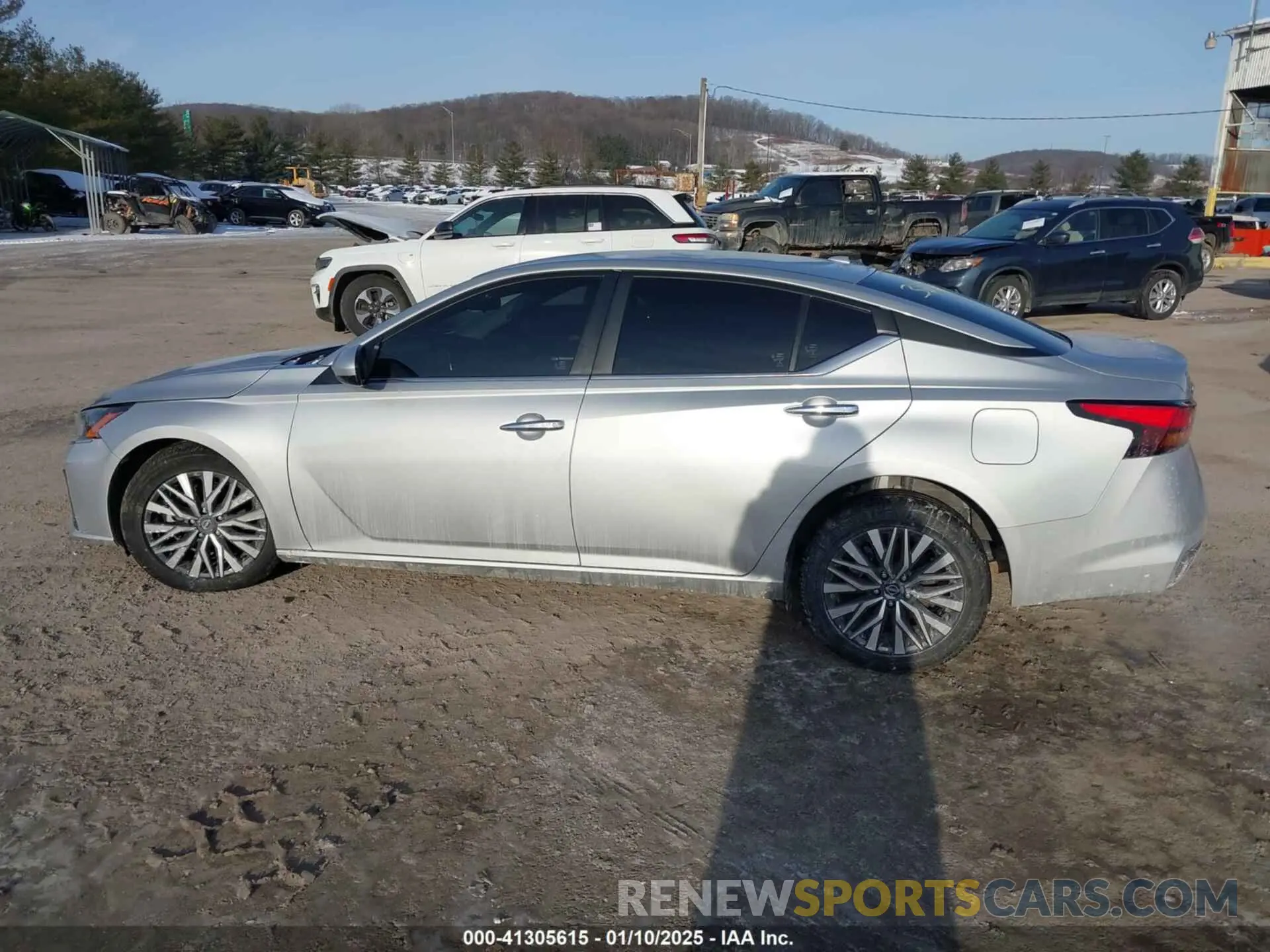 15 fotografías del automóvil dañado 1N4BL4DV7PN333117 NISSAN ALTIMA 2023
