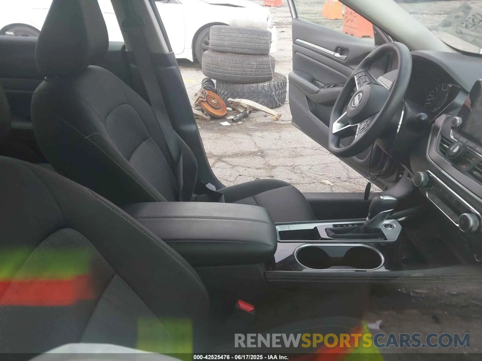 5 fotografías del automóvil dañado 1N4BL4DV7PN344408 NISSAN ALTIMA 2023