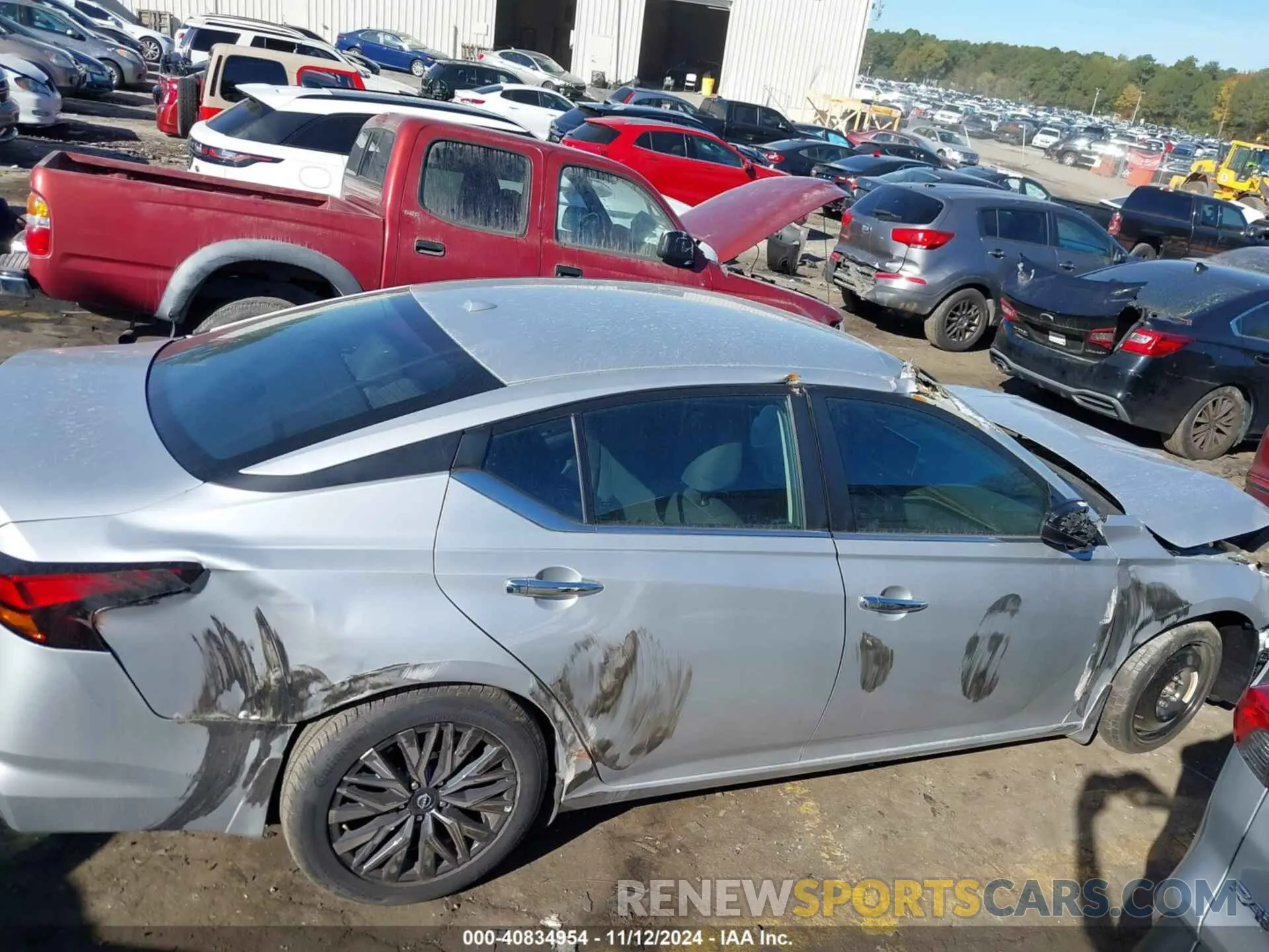 13 fotografías del automóvil dañado 1N4BL4DV7PN380602 NISSAN ALTIMA 2023