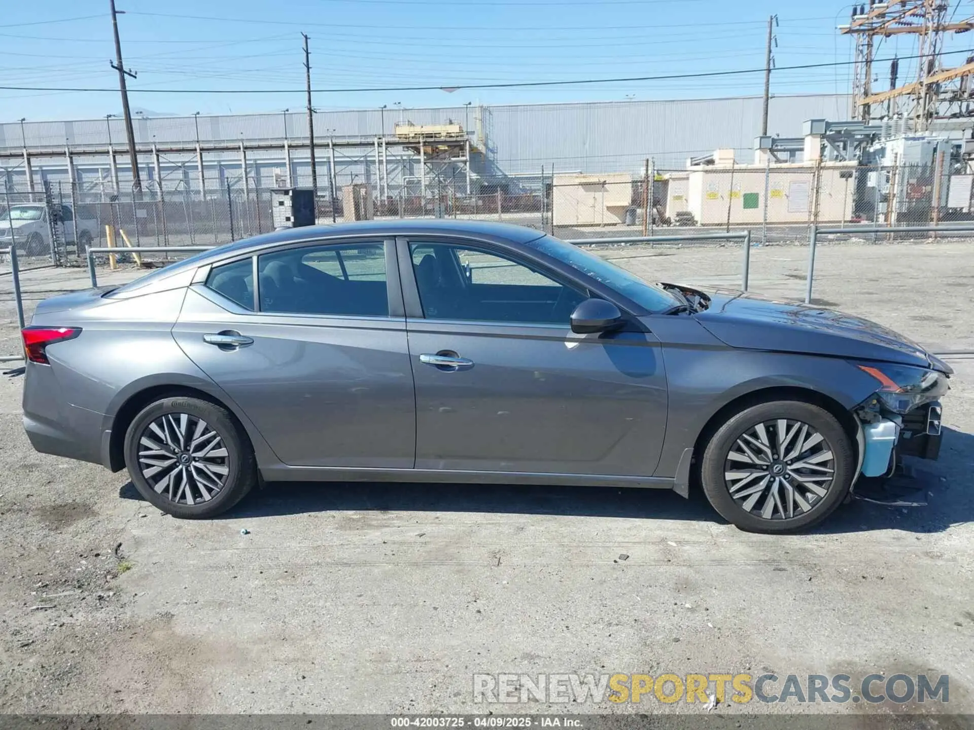 14 fotografías del automóvil dañado 1N4BL4DV7PN398839 NISSAN ALTIMA 2023